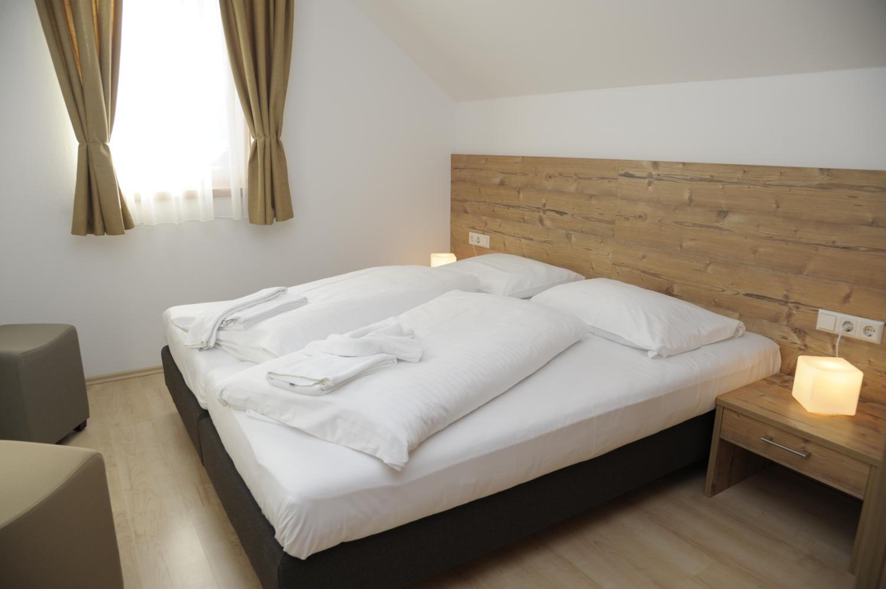 Four-Bedroom House photo 1