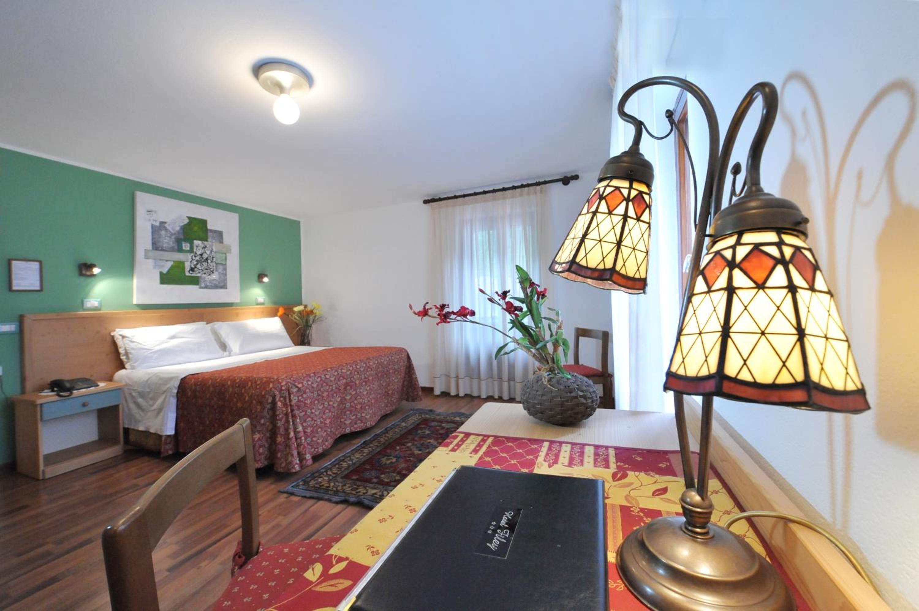 Double or Twin Room with Bathroom photo 3