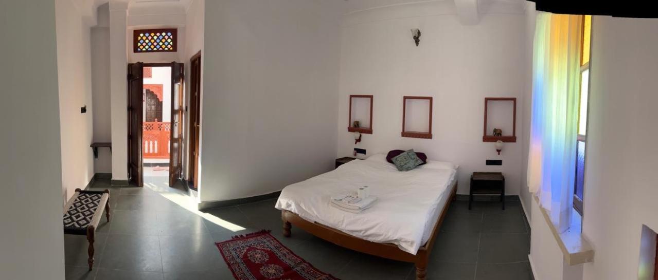 Double Room - Photo 11