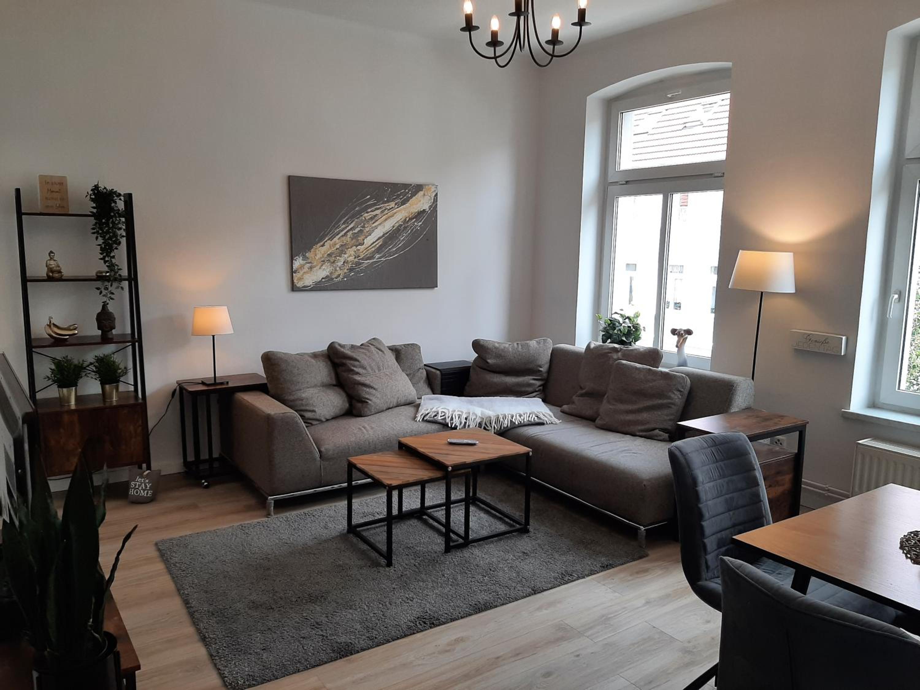 One-Bedroom Apartment photo 1