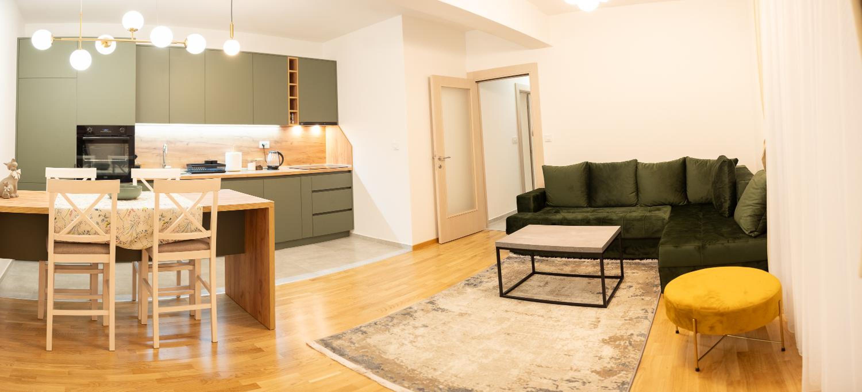 One-Bedroom Apartment photo 1