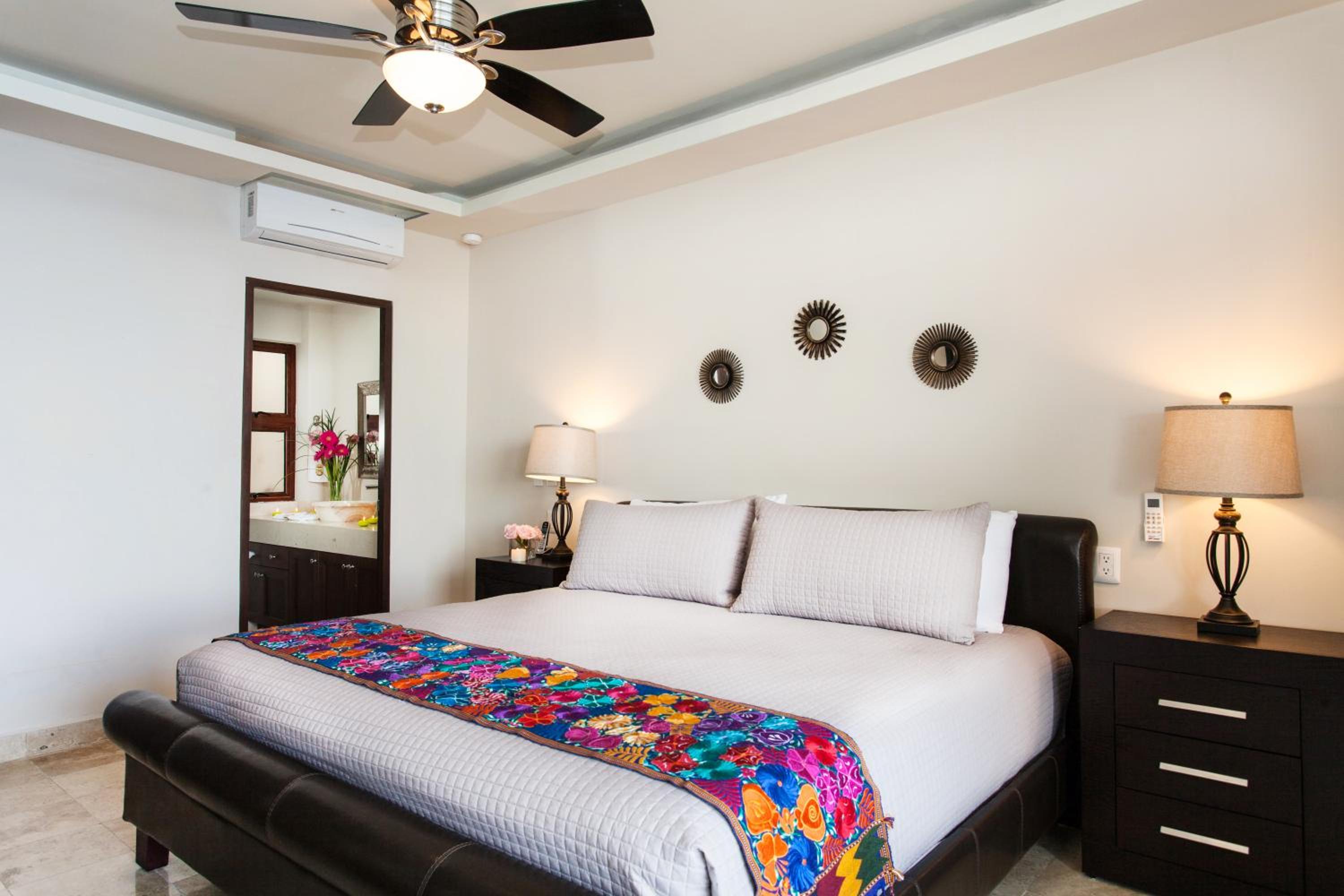 Three-Bedroom Suite with Private Pool - Photo 33