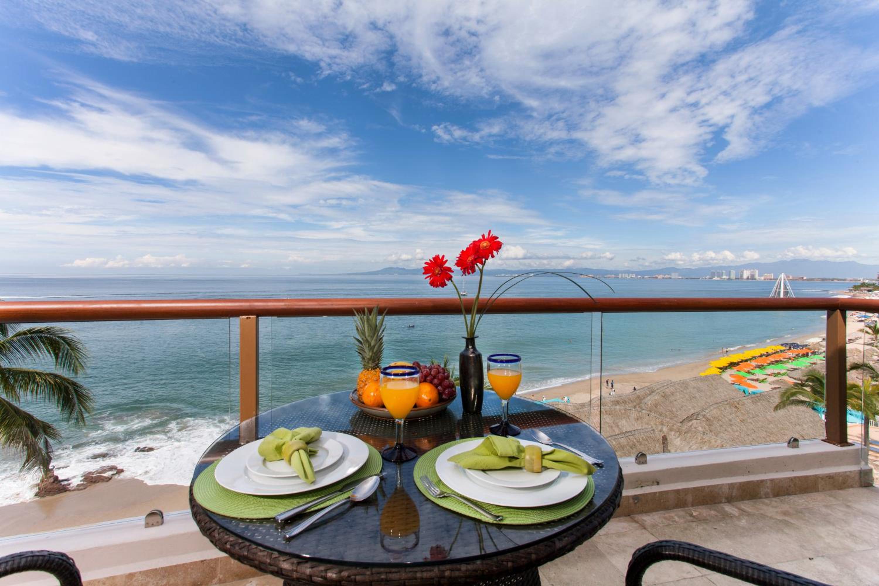 Three-Bedroom Suite with Private Pool - Photo 30