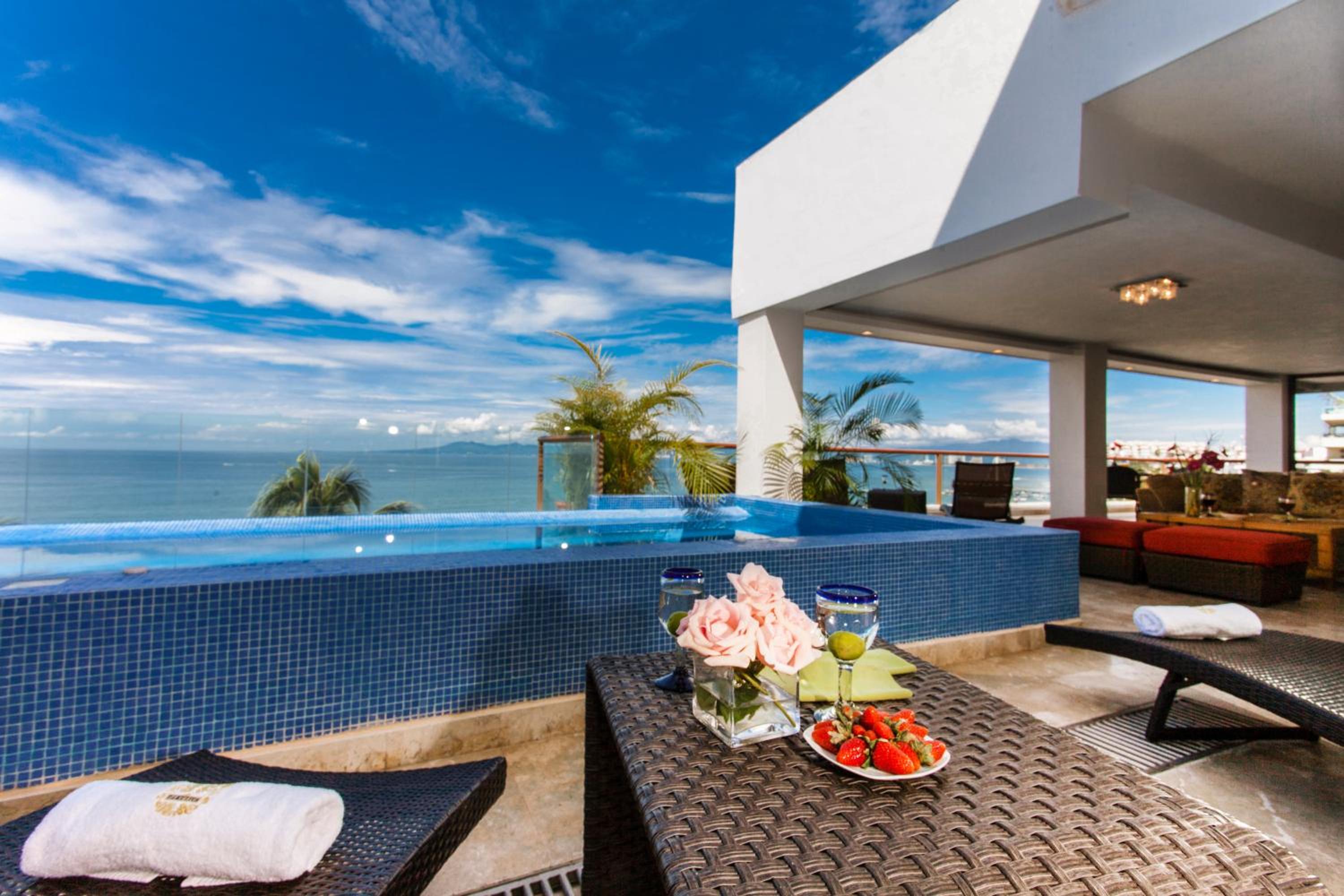 Three-Bedroom Suite with Private Pool - Photo 27