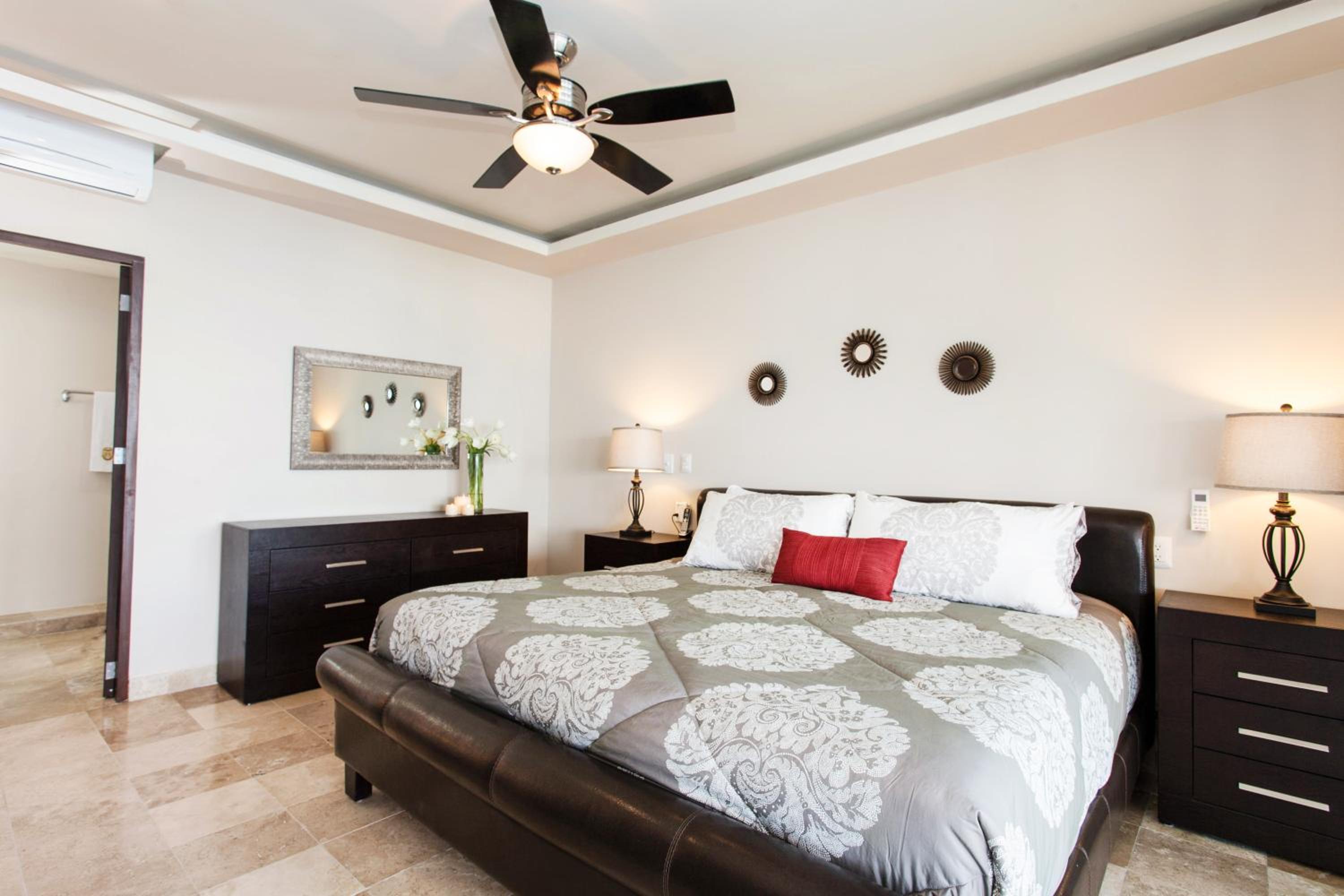 Three-Bedroom Suite with Private Pool - Photo 49