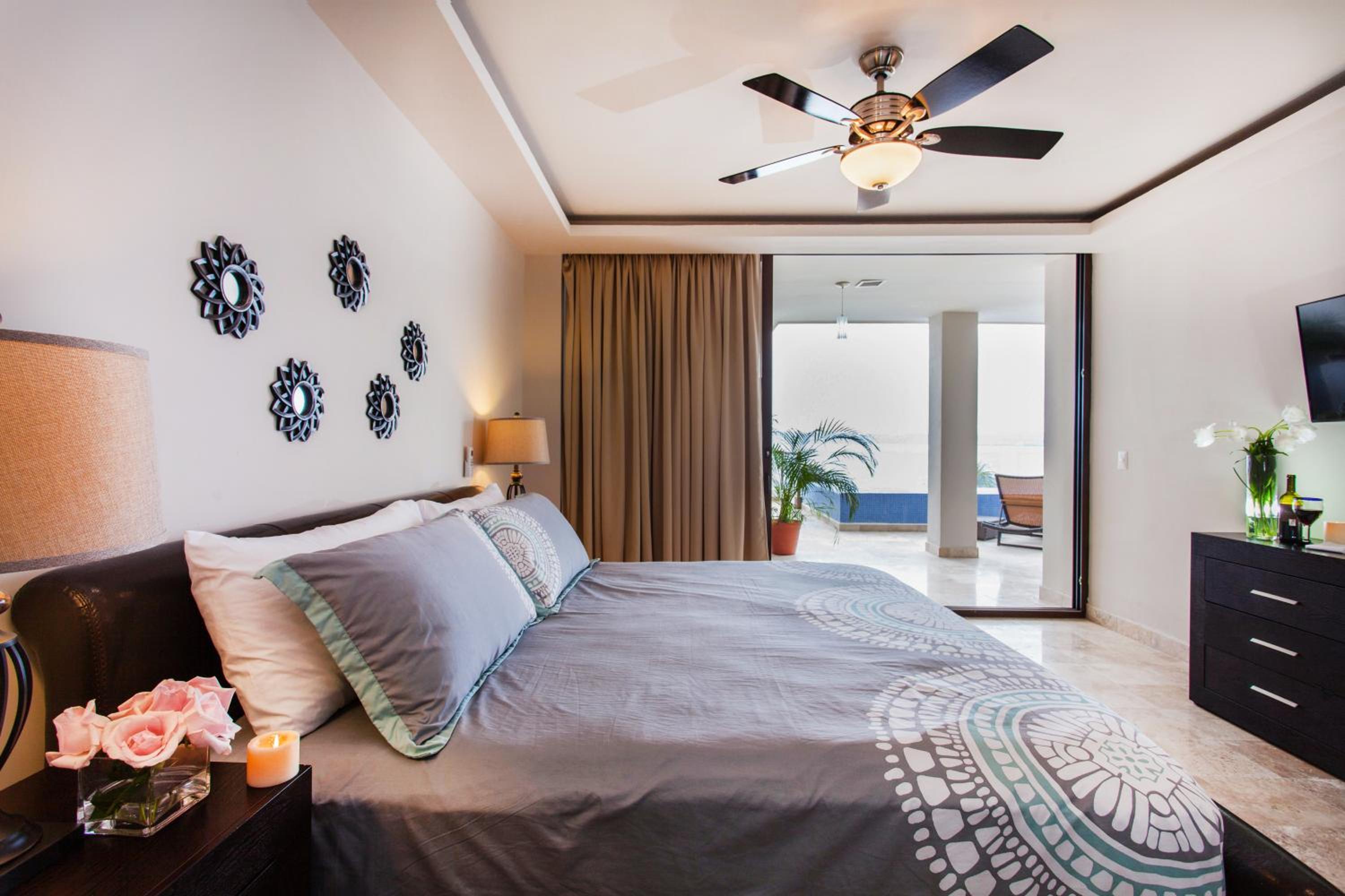 Three-Bedroom Suite with Private Pool - Photo 21
