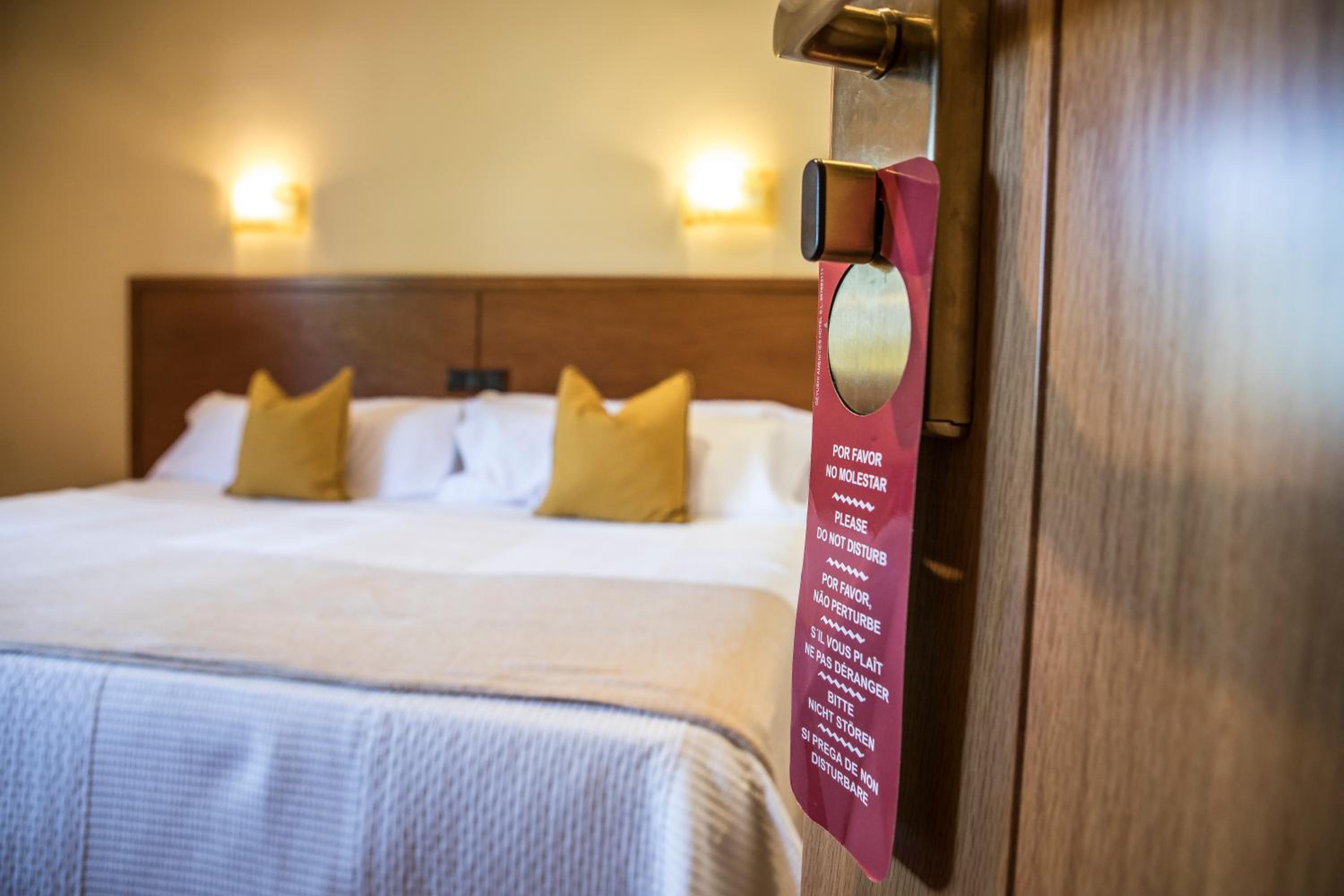 Double Room - Photo 9