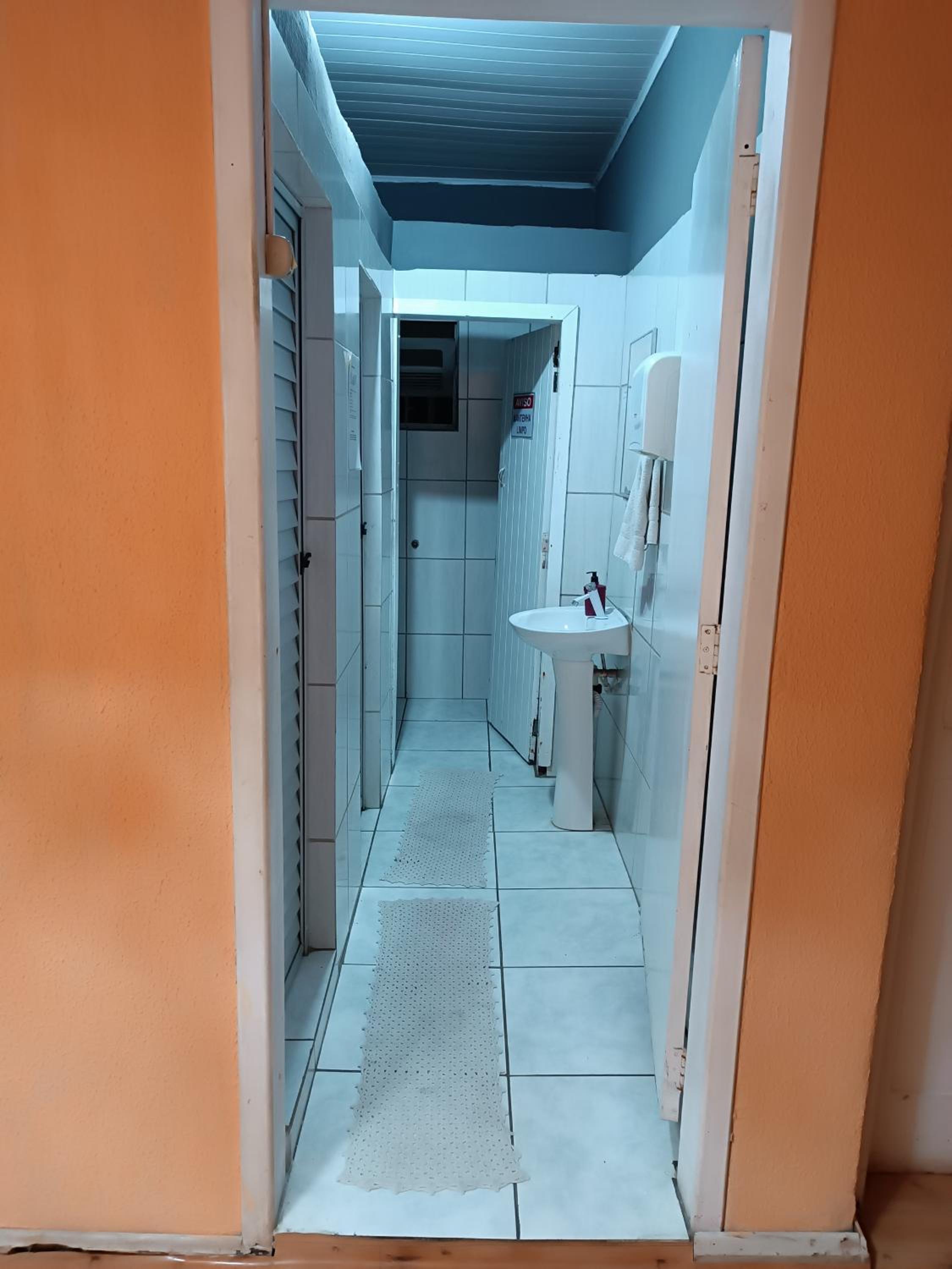 Basic Triple Room With Shared Bathroom photo 3