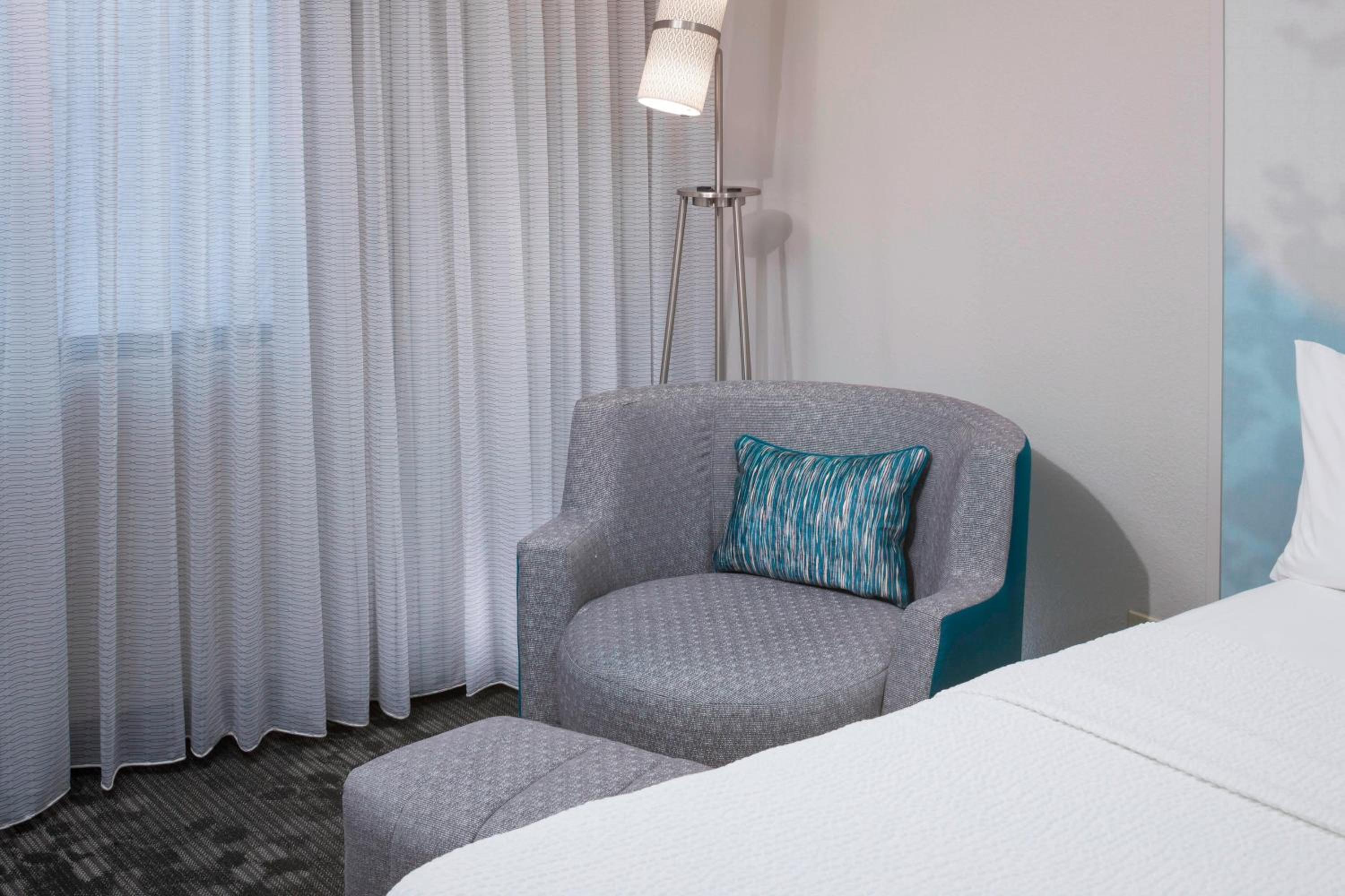 Double Room with Two Double Beds - Photo 4