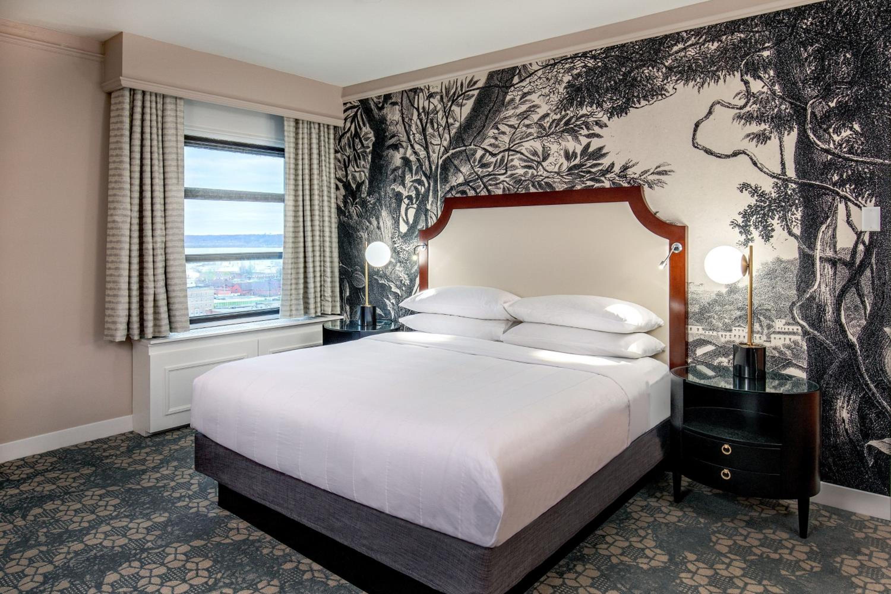 Two-Bedroom Presidential Suite