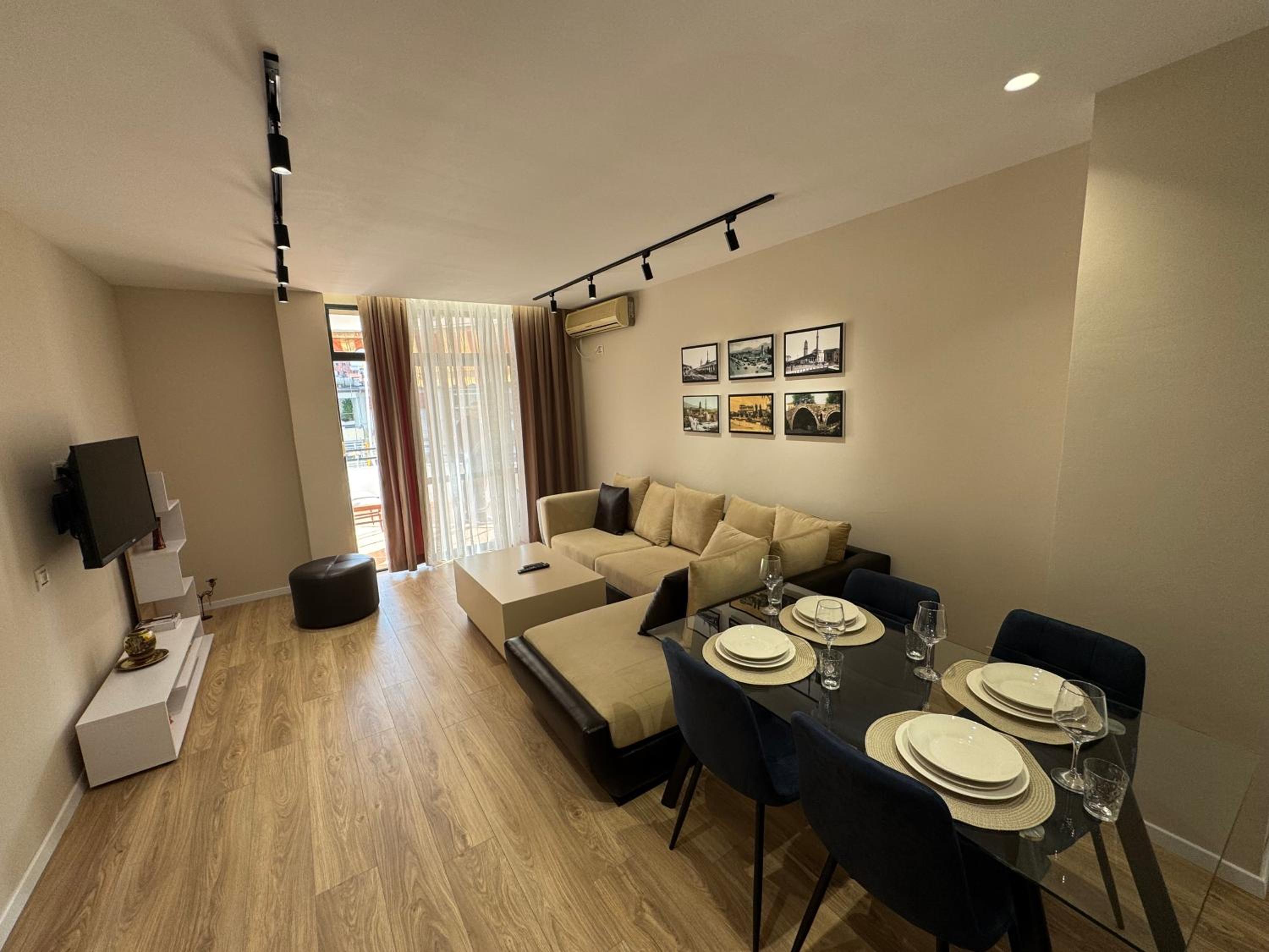 Two-Bedroom Deluxe Apartment With Balcony