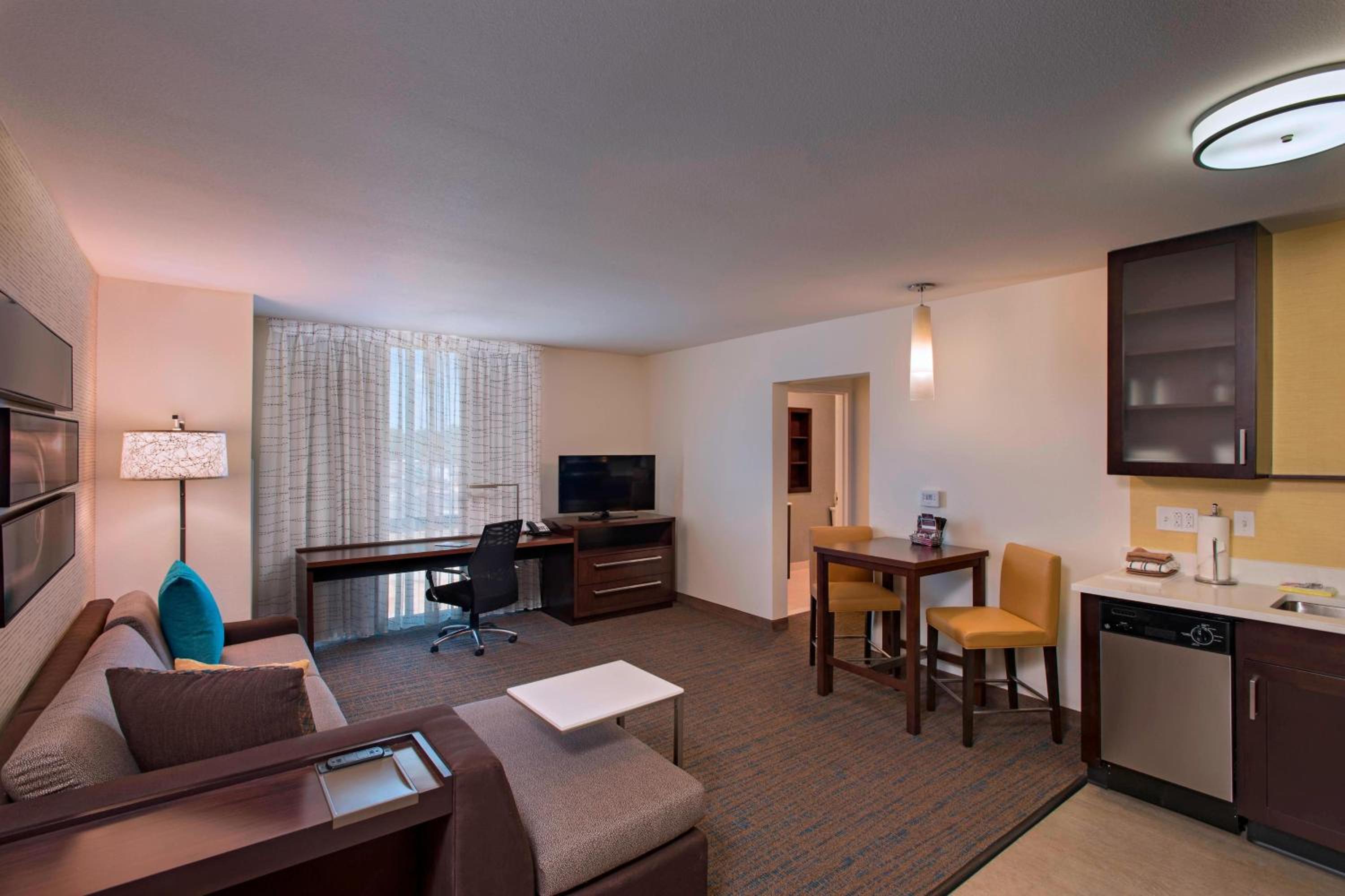 One-Bedroom King Suite with Sofa Bed - Hearing Accessible photo 3