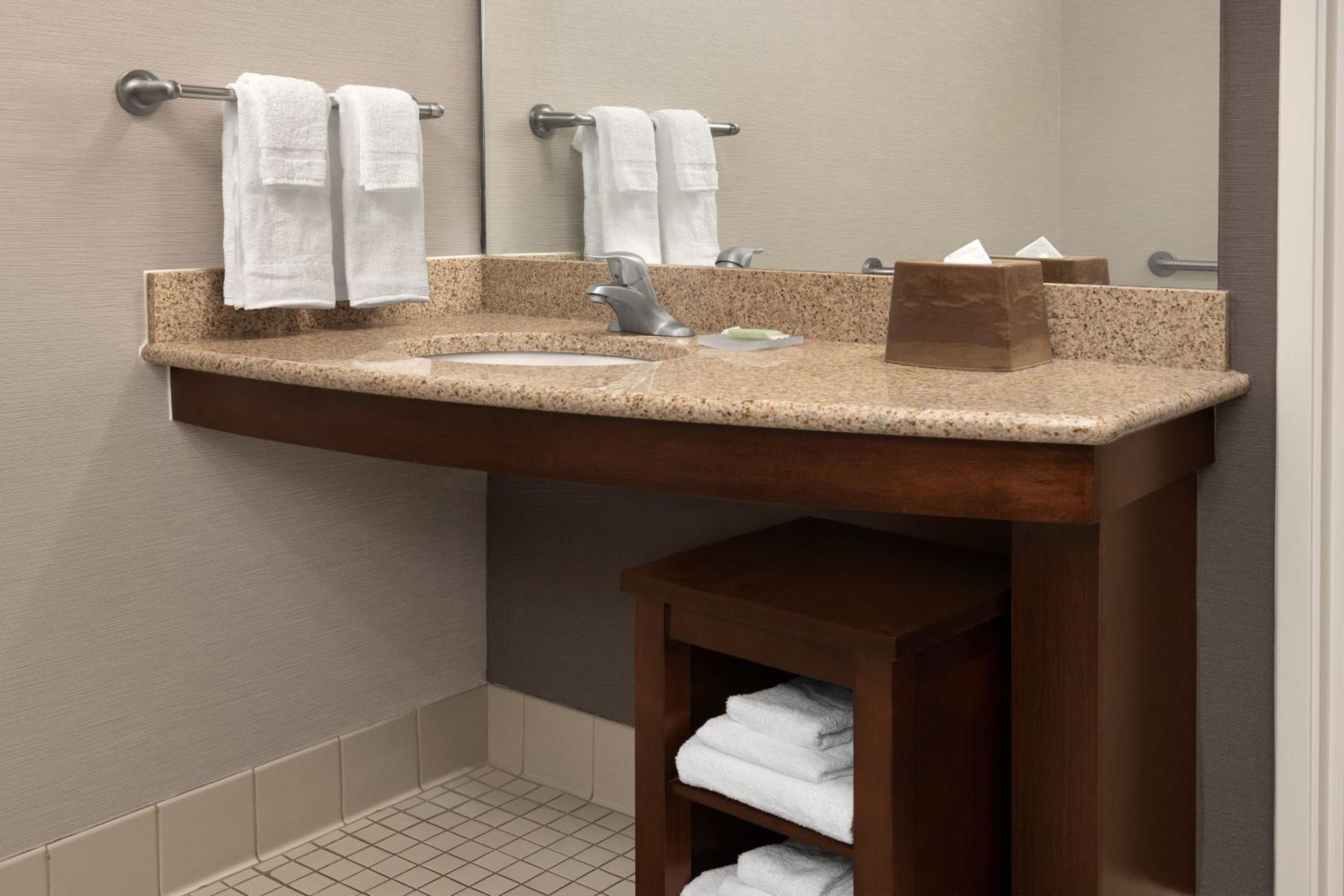 Queen Room with Two Queen Beds and Roll-in Shower - Mobility Accessible
