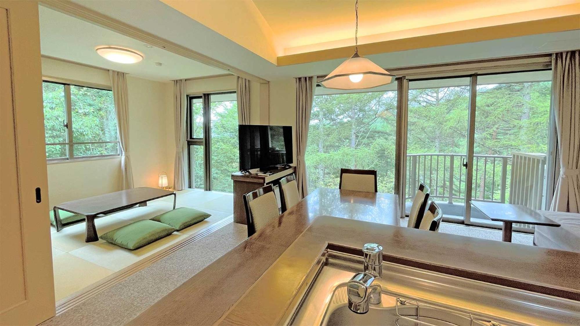 Twin Room with Tatami Area Condo - Non-Smoking