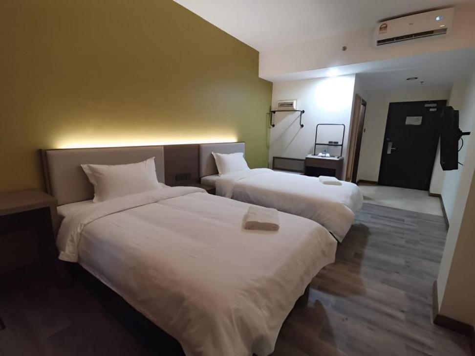 Deluxe Twin Room photo 2
