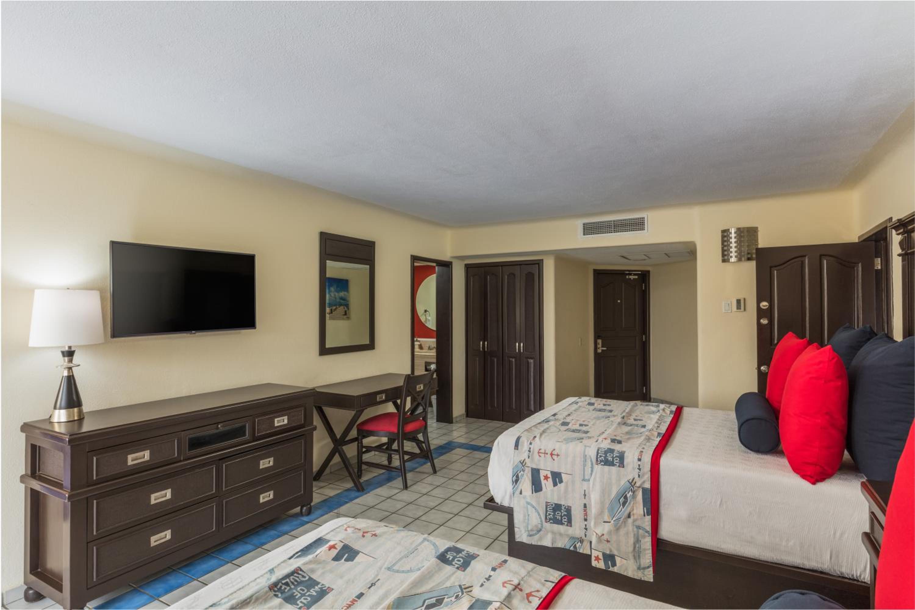 Presidential Suite thumbnail 5