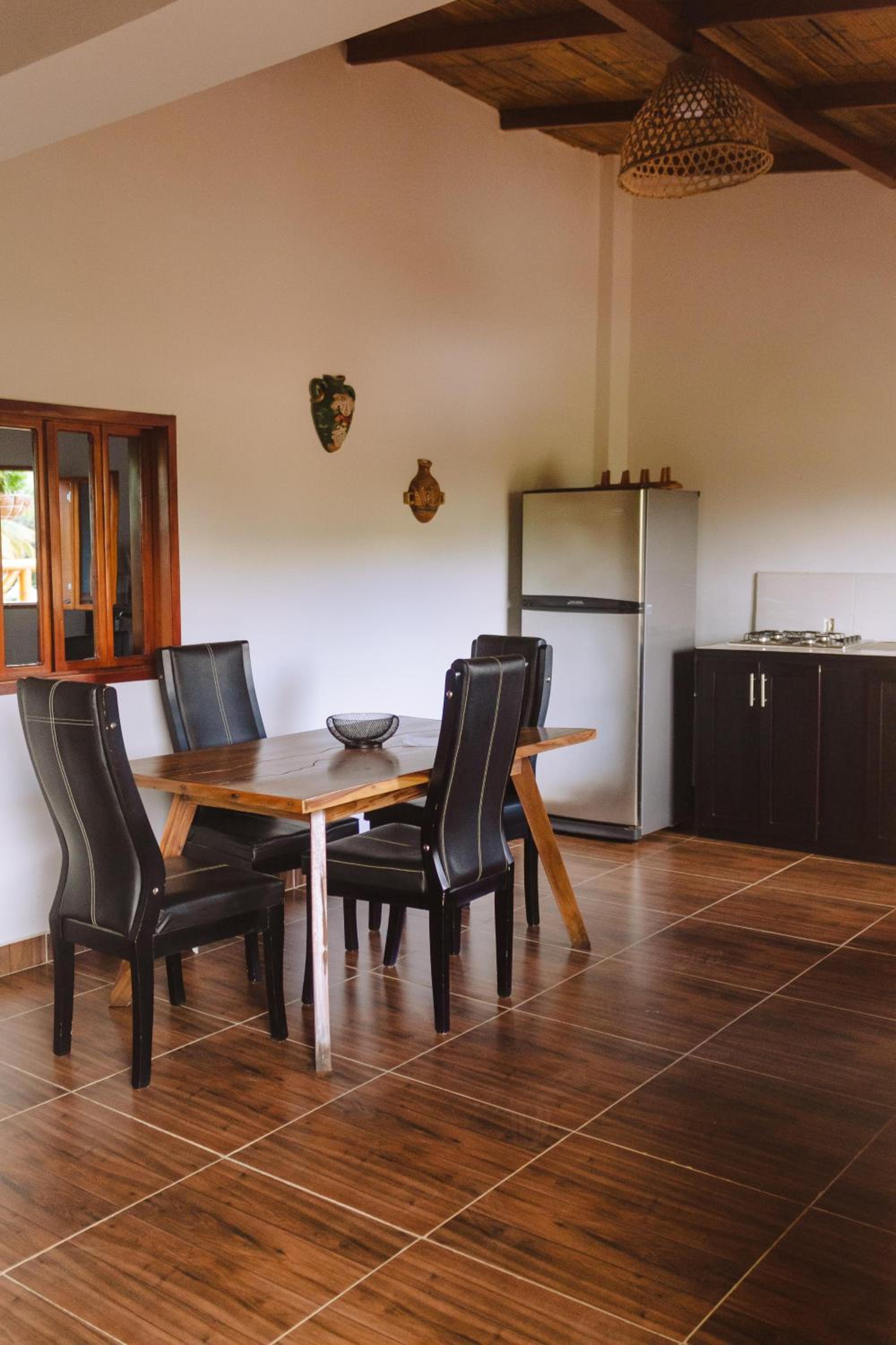 Two-Bedroom Apartment with Balcony photo 2