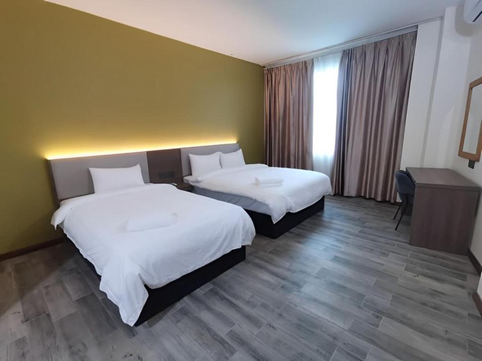 Deluxe Triple Room photo 2