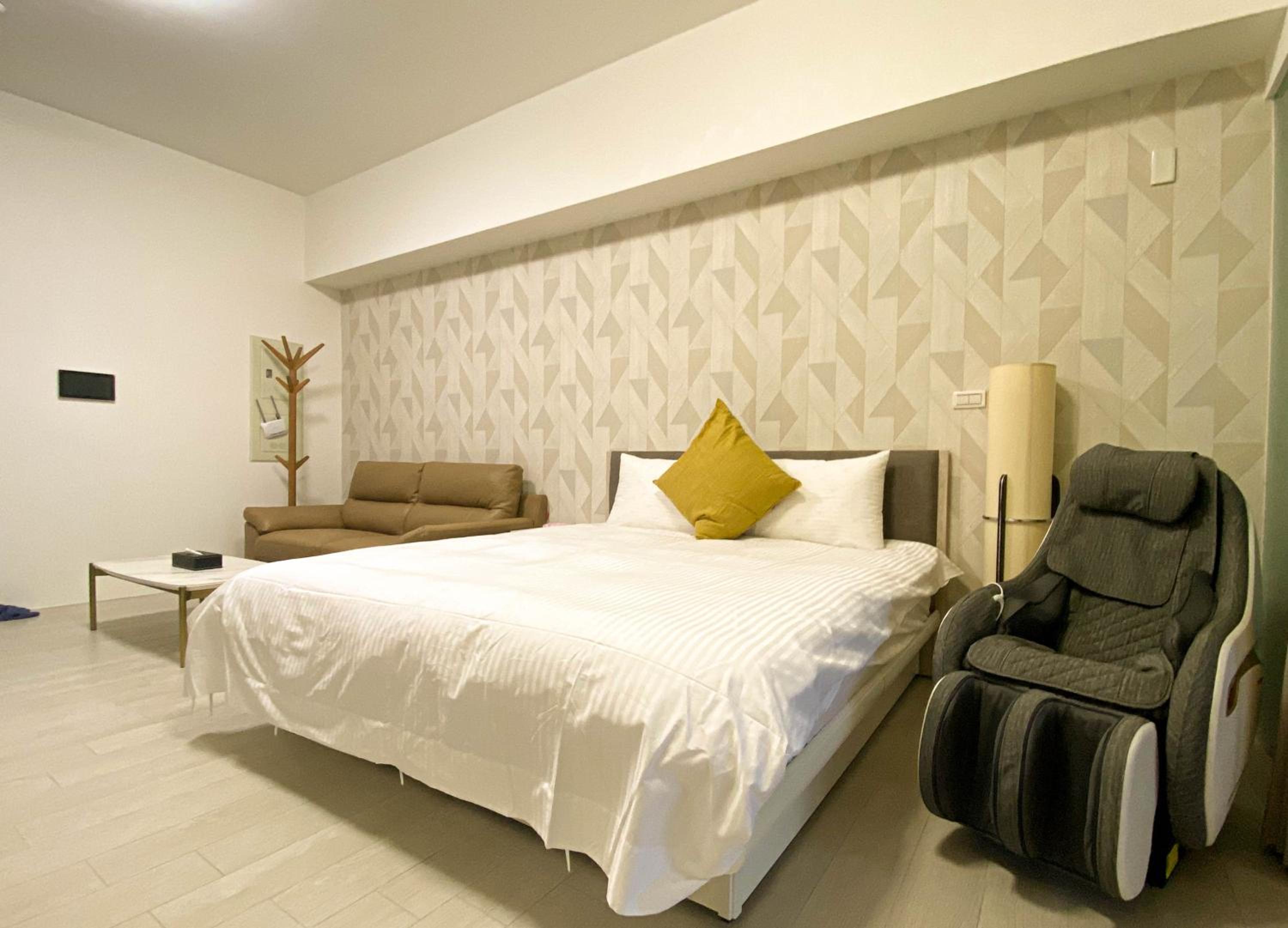 Deluxe Double Room with Balcony and Sea View