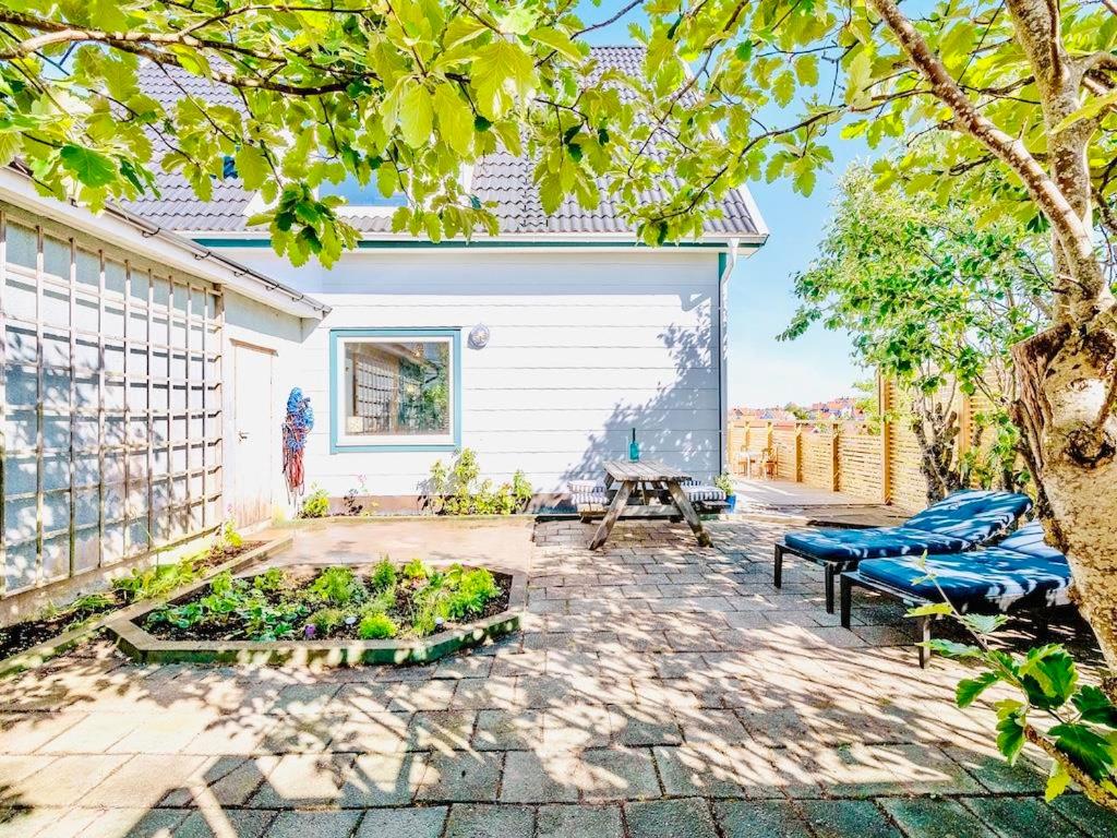 Four-Bedroom Holiday Home photo 2