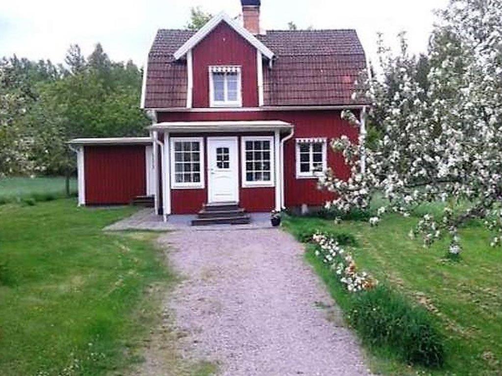Two-Bedroom Holiday Home photo 2