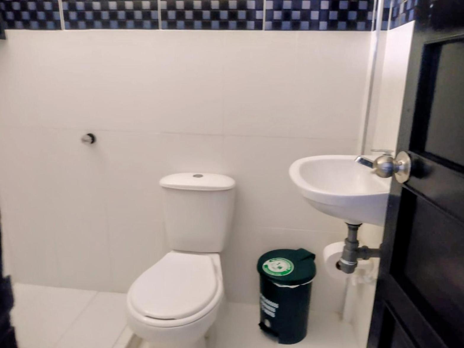 Family Room with Bathroom photo 3