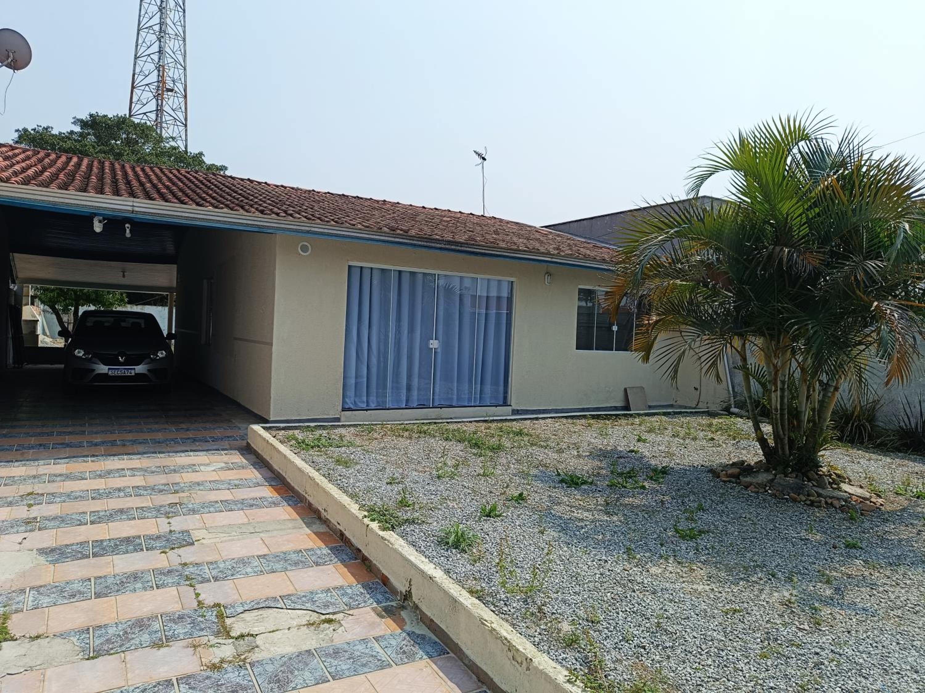 Three-Bedroom Vacation Home  photo 2