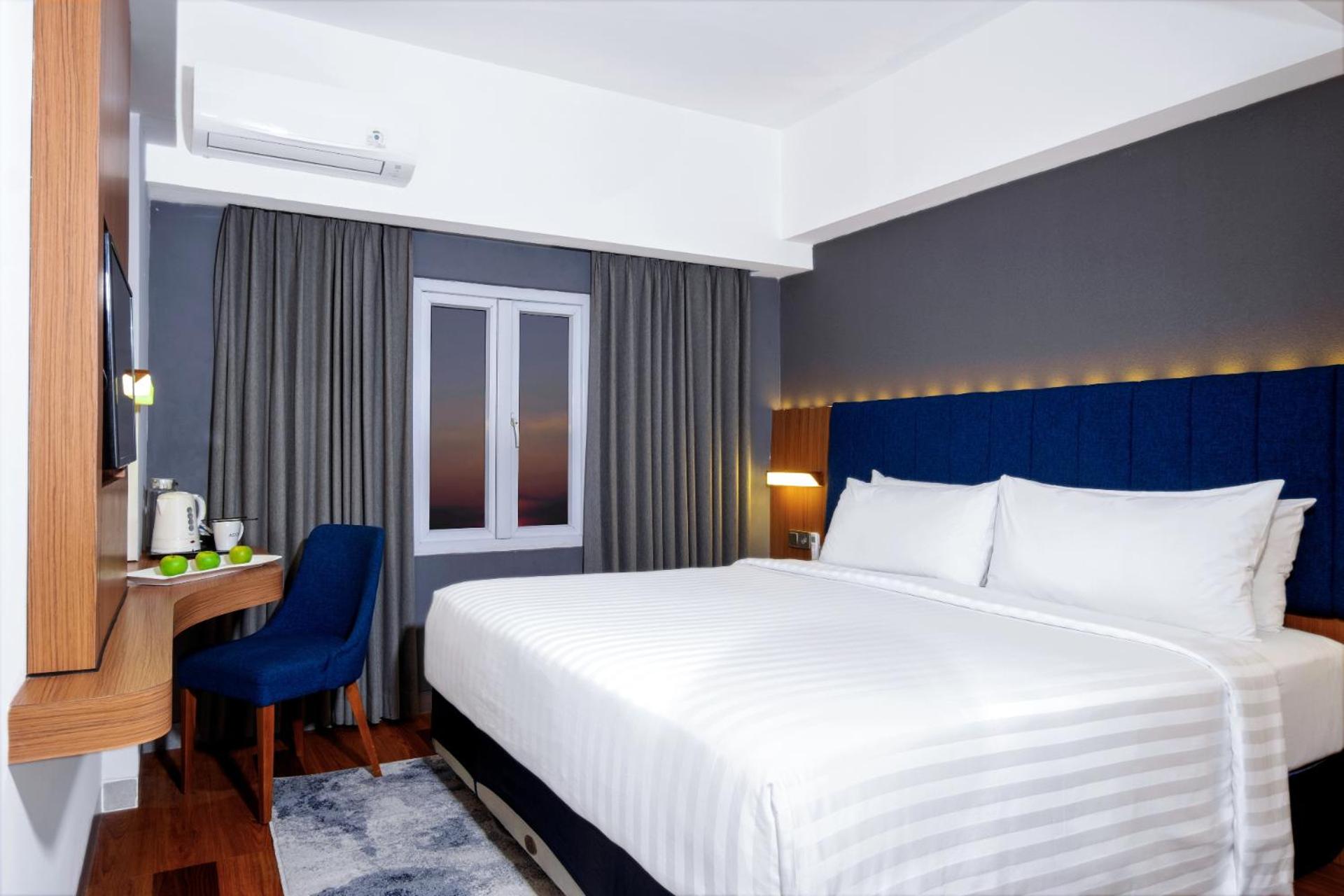 Deluxe Queen Room - Photo 1