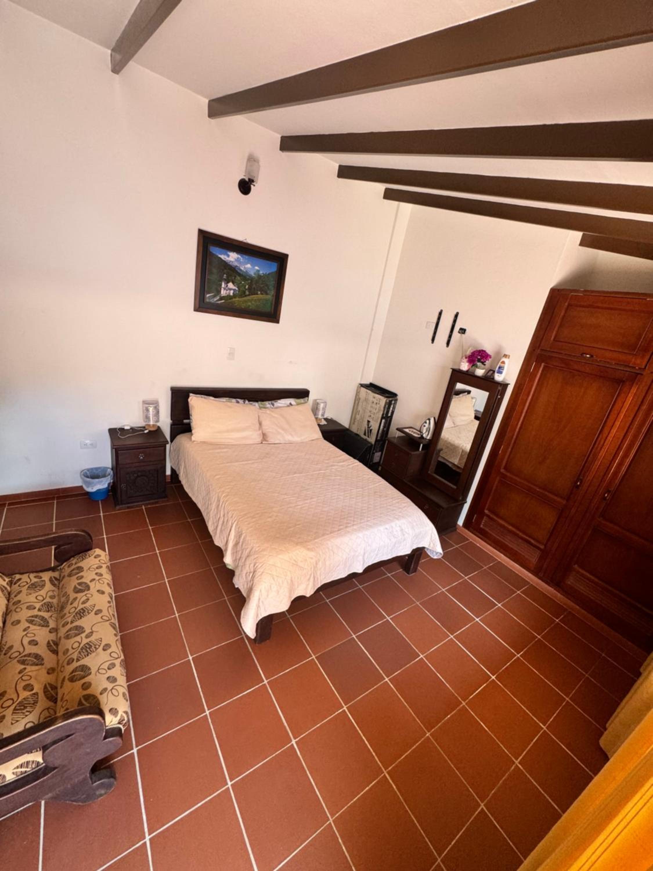 Three-Bedroom House photo 2