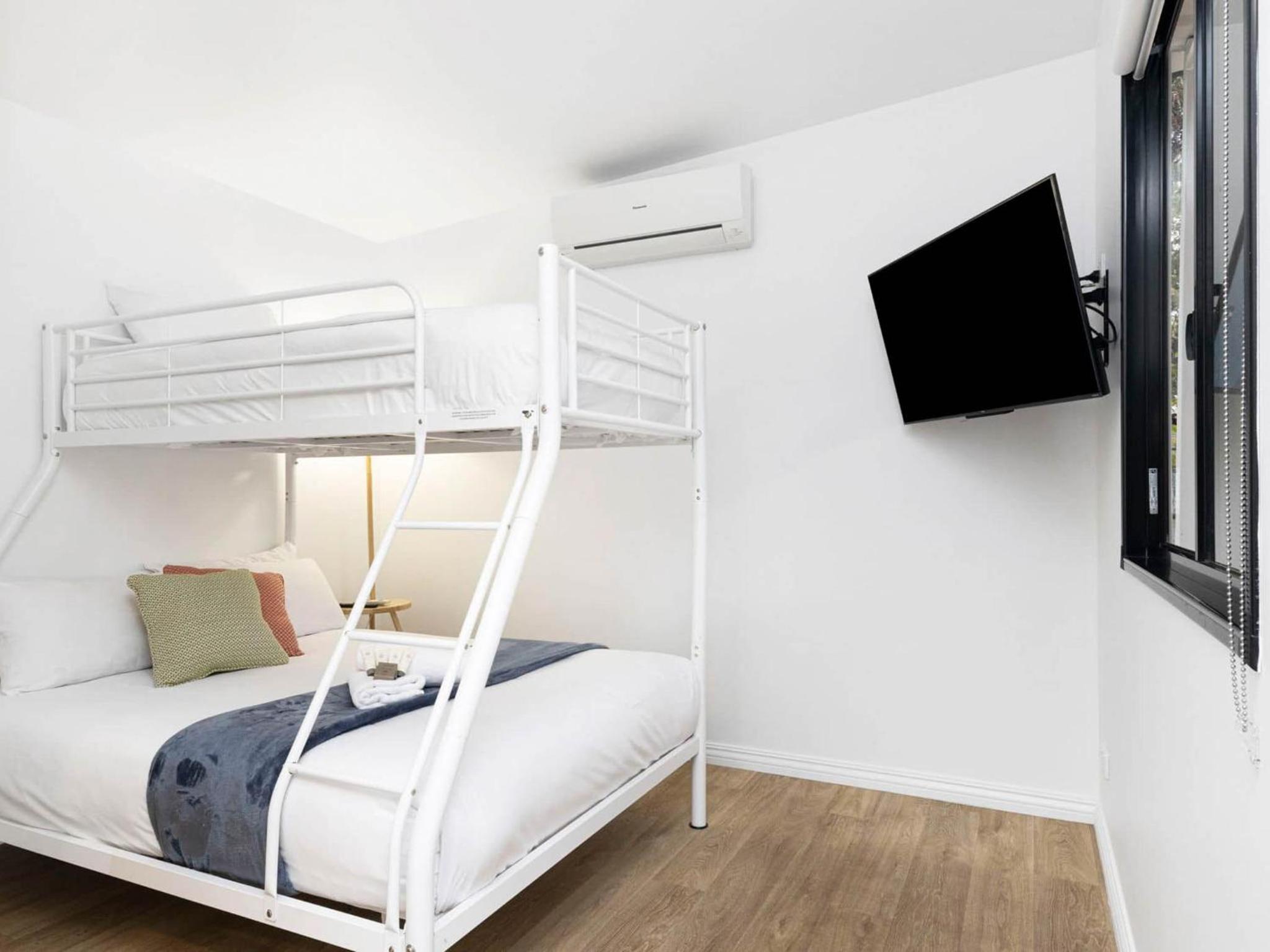 Standard Two-Bedroom House photo 2