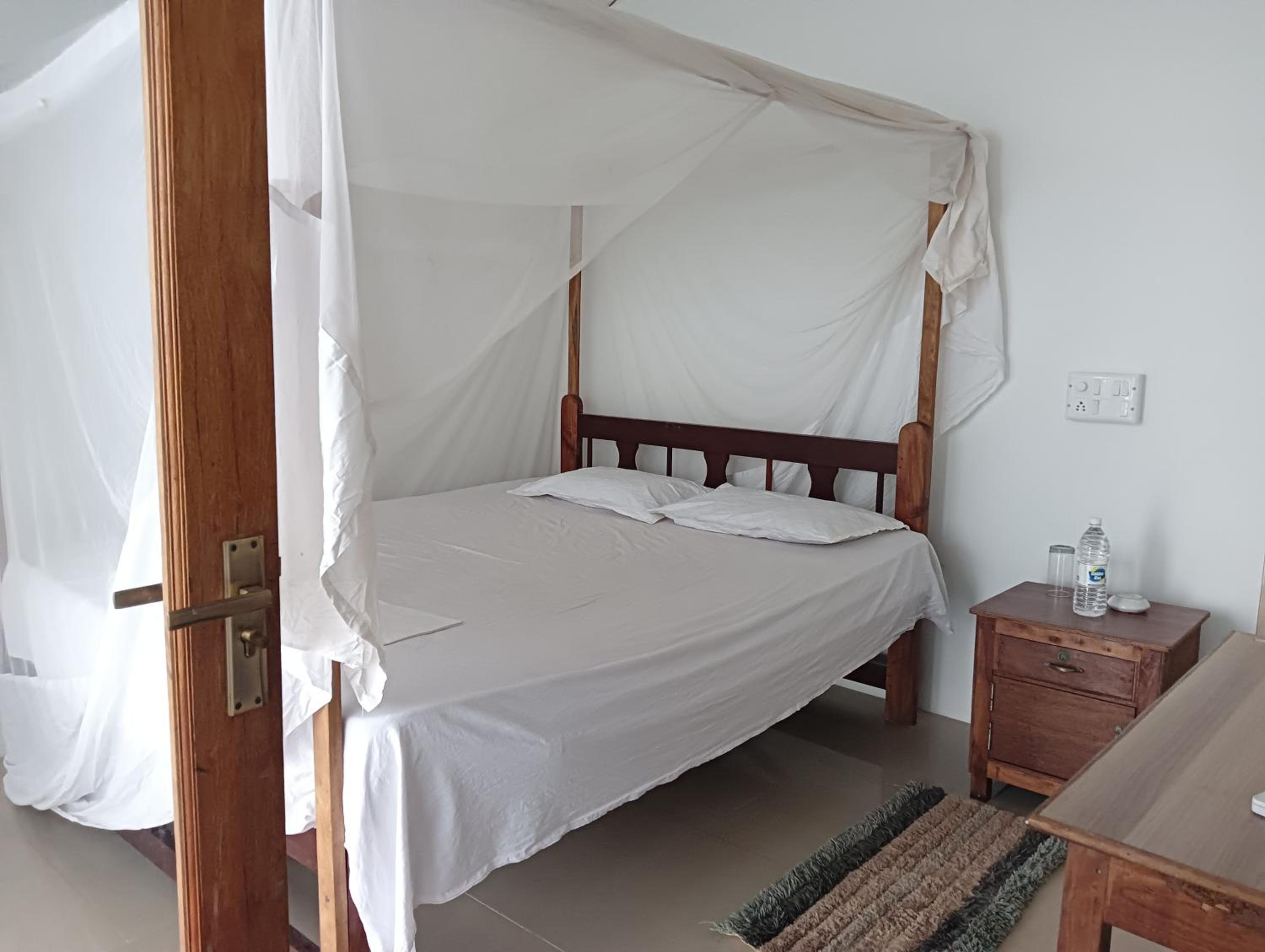 Deluxe Double Room with Side Sea View photo 1
