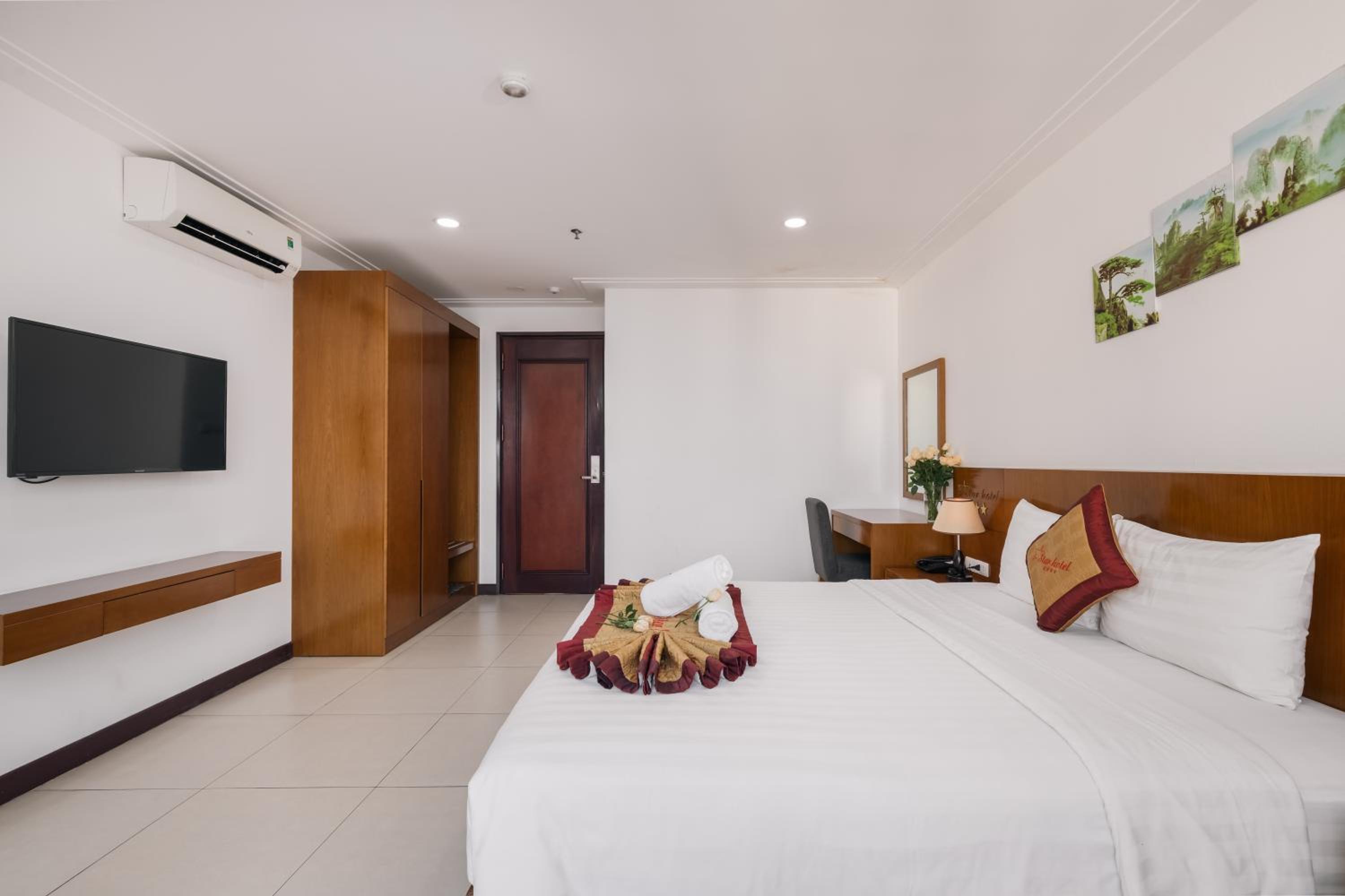Junior Suite with Mountain View photo 3