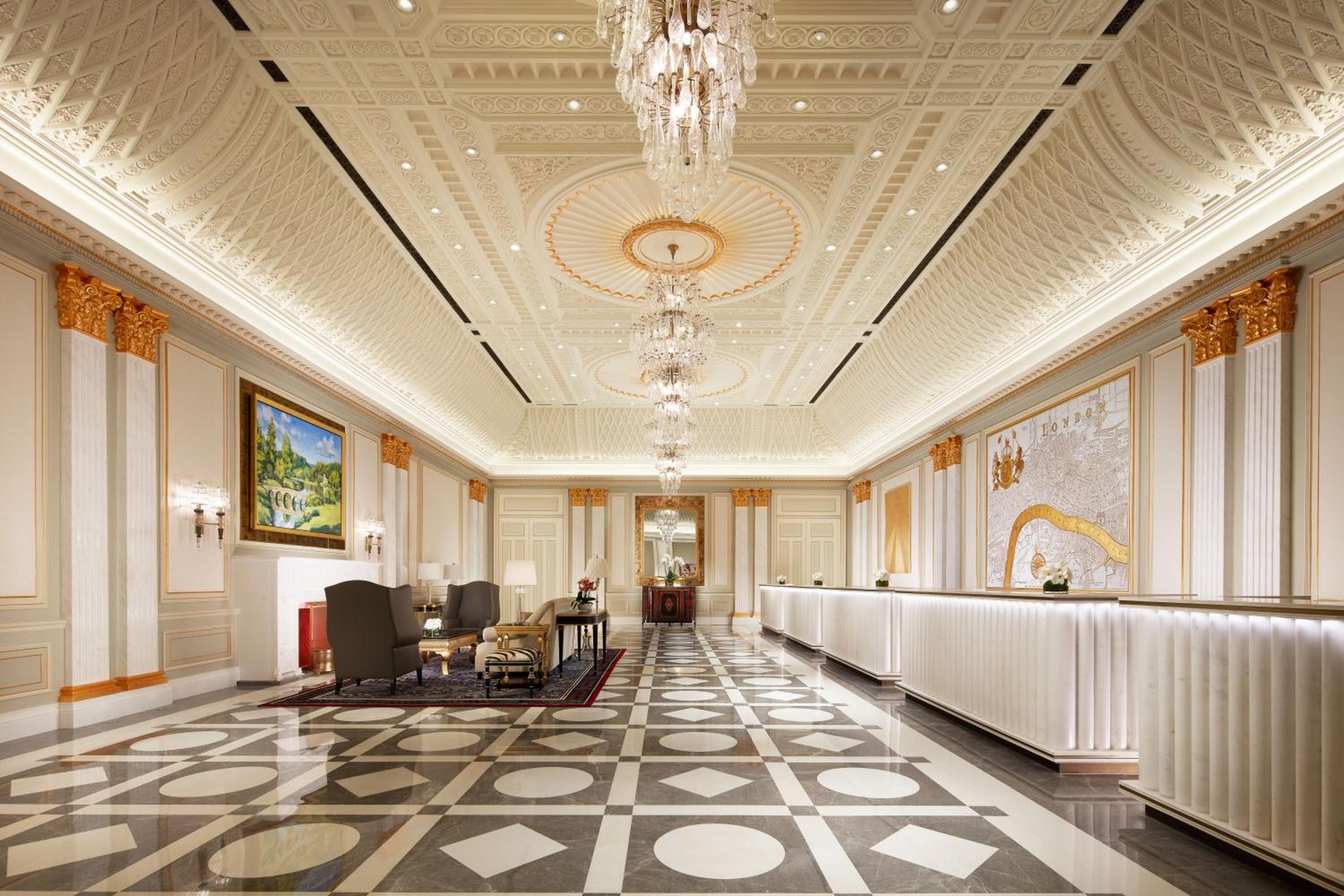 Premier King Suite - Photo 4