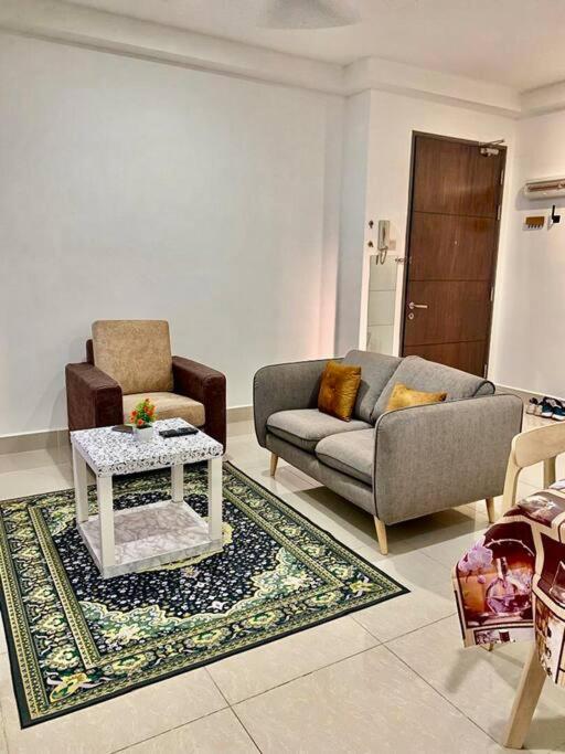 One-Bedroom House photo 2