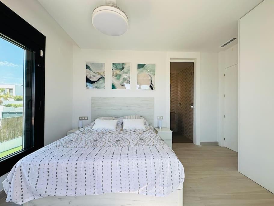 Villa de Tres Habitaciones