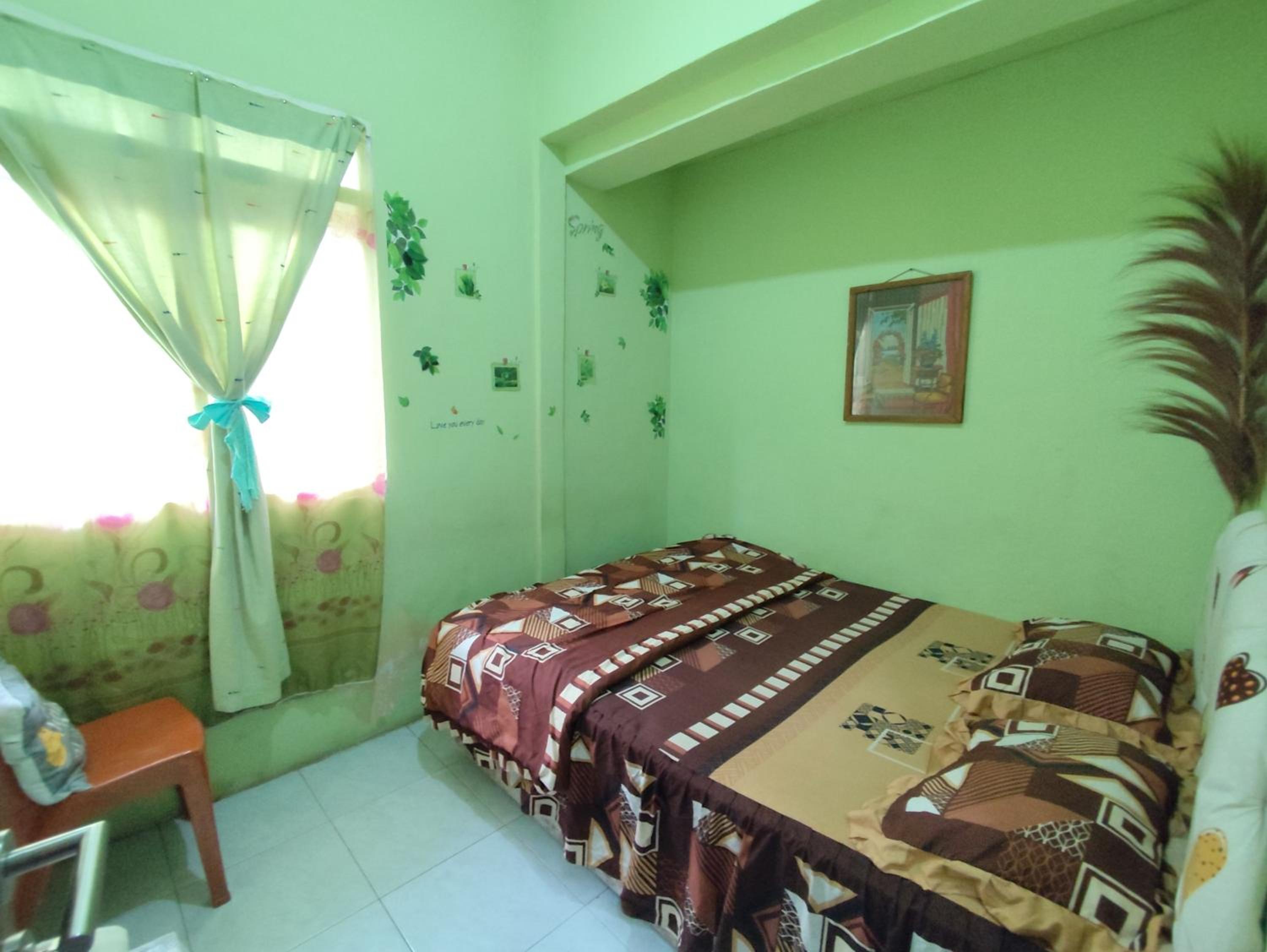 Double Room with Shared Bathroom photo 2