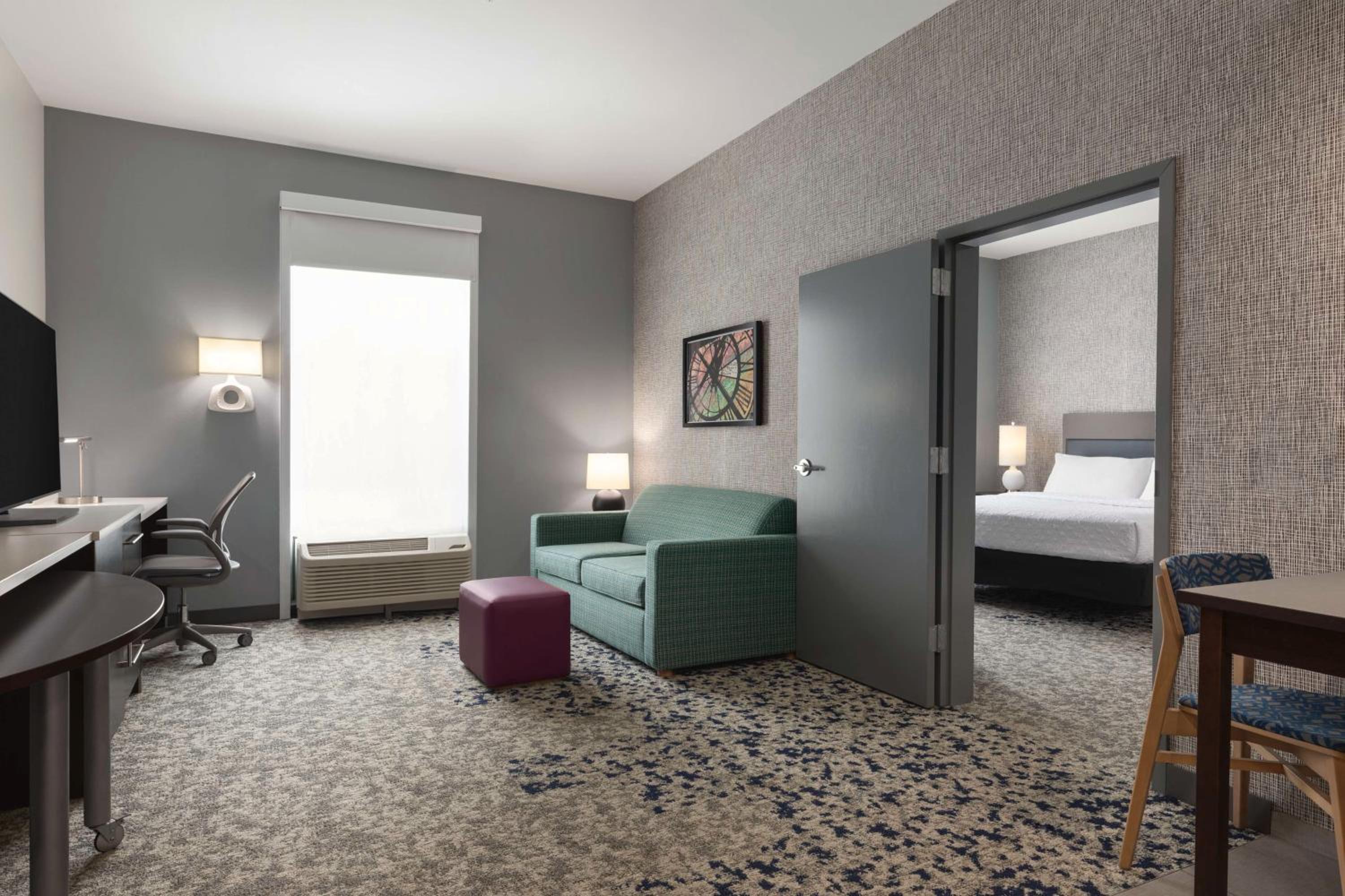 One-Bedroom King Suite - Non-Smoking - Photo 1