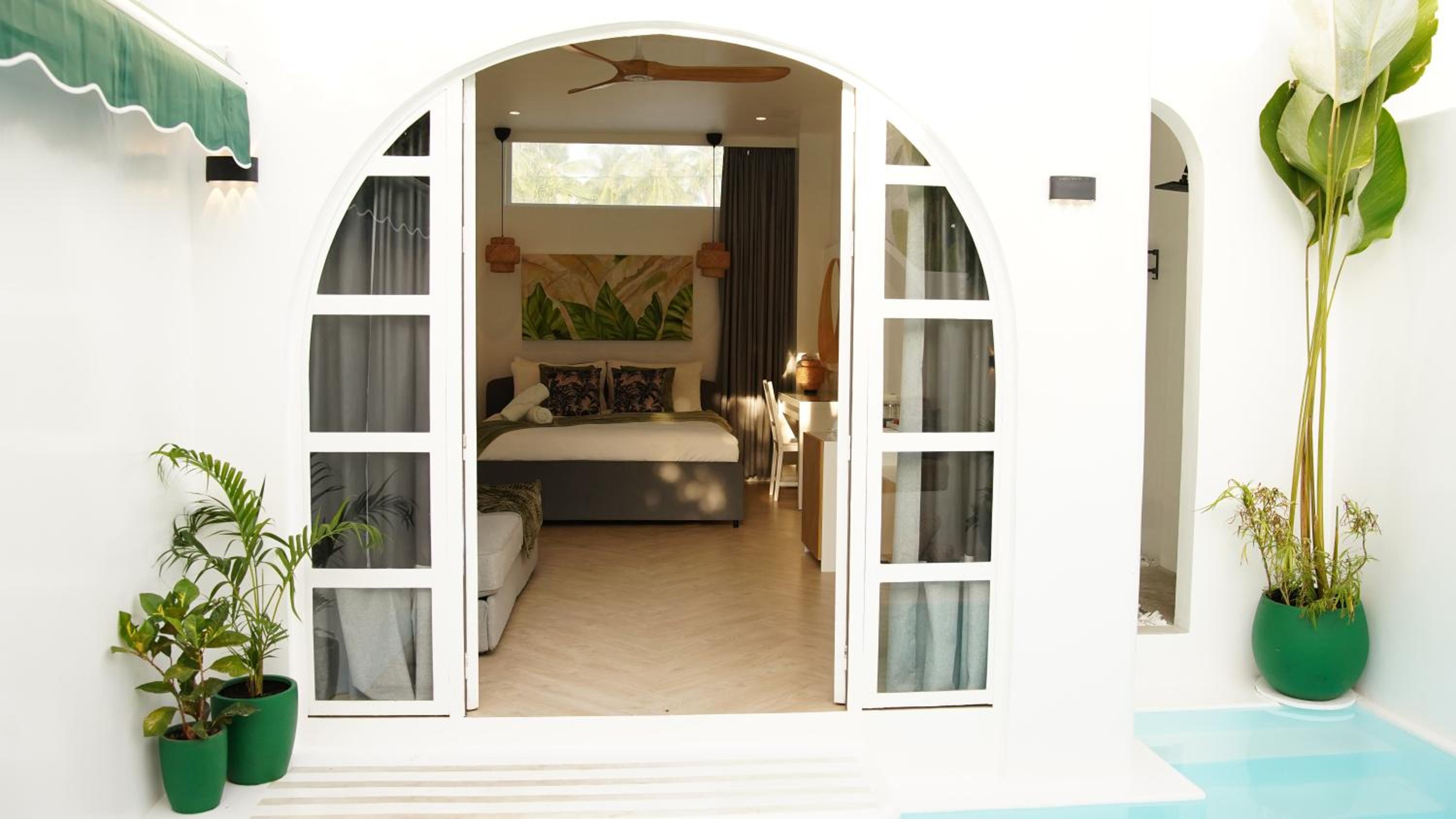 Suite with Private Pool