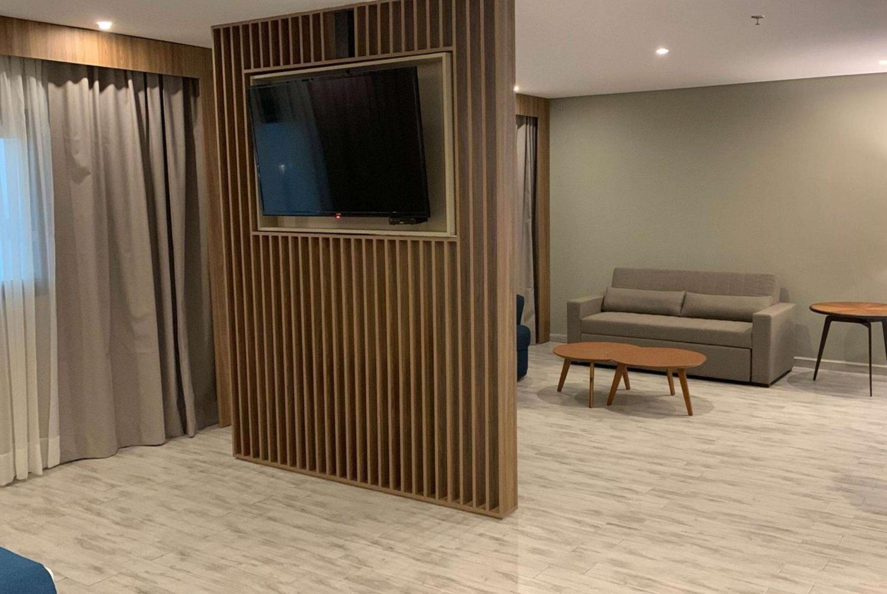 Premium King Room - Non-Smoking