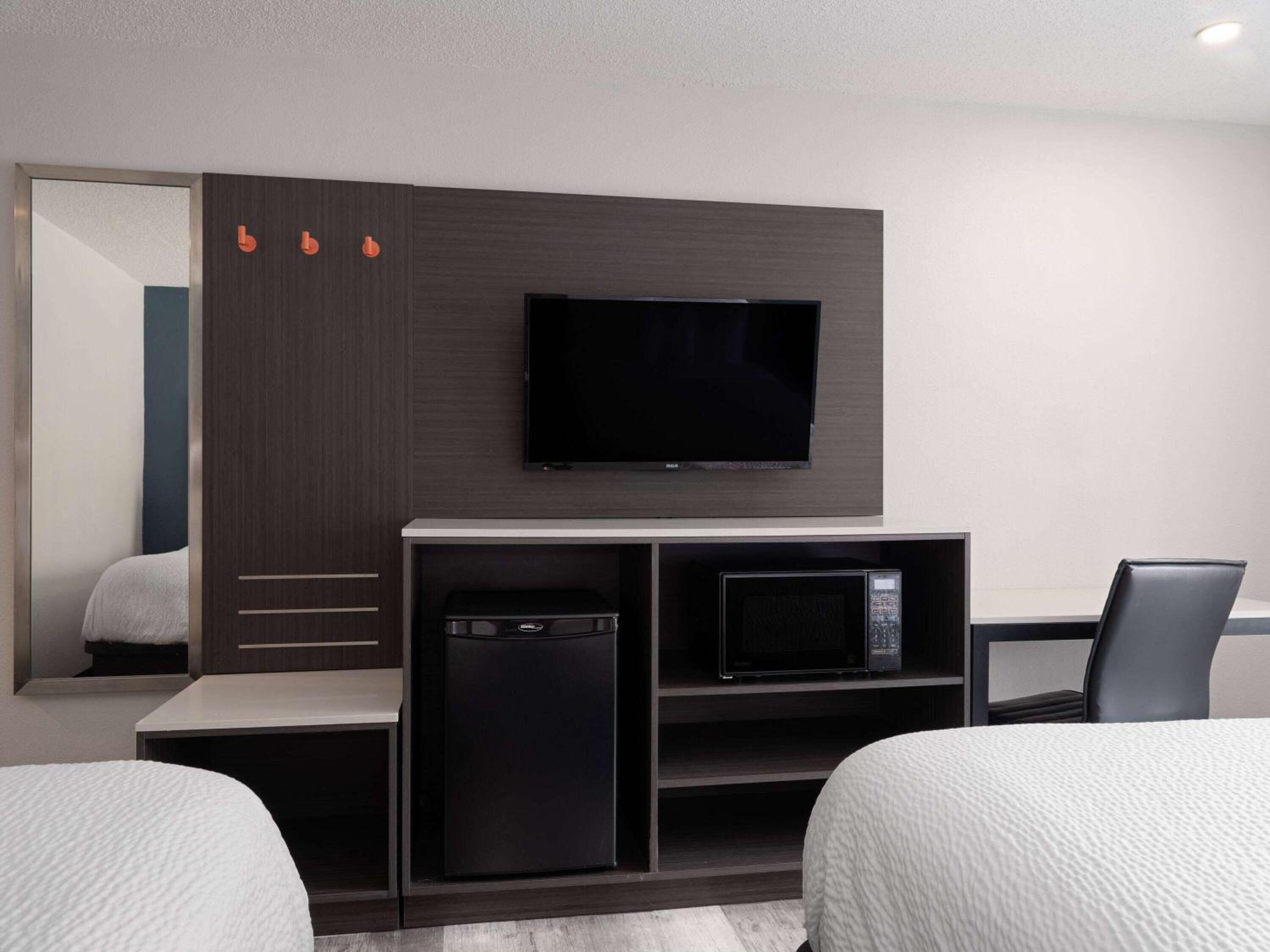 King Room - Non-Smoking - Photo 4