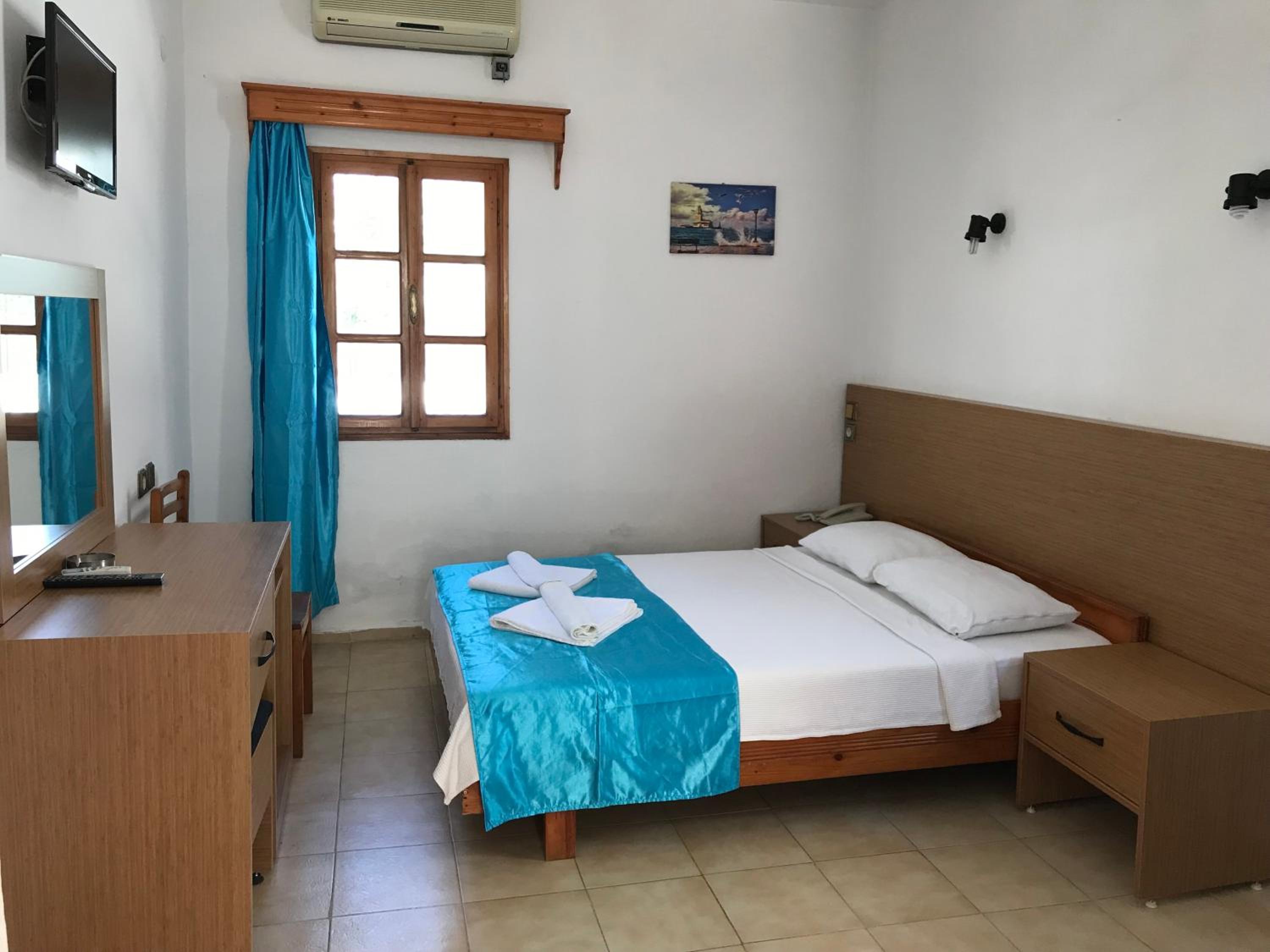 Double Room - Photo 2