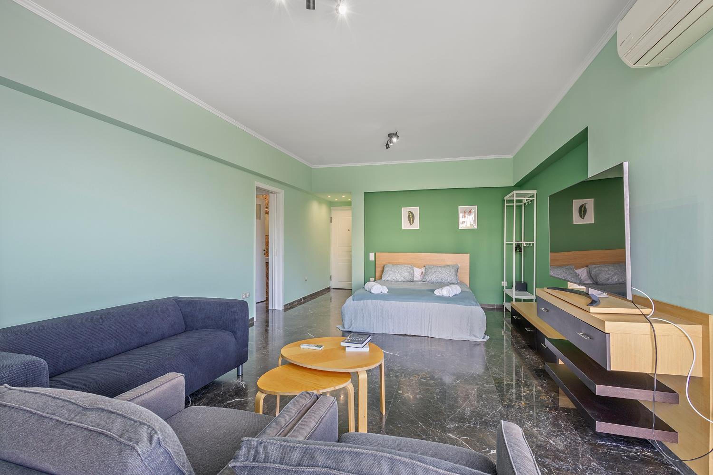 One-Bedroom Apartment
