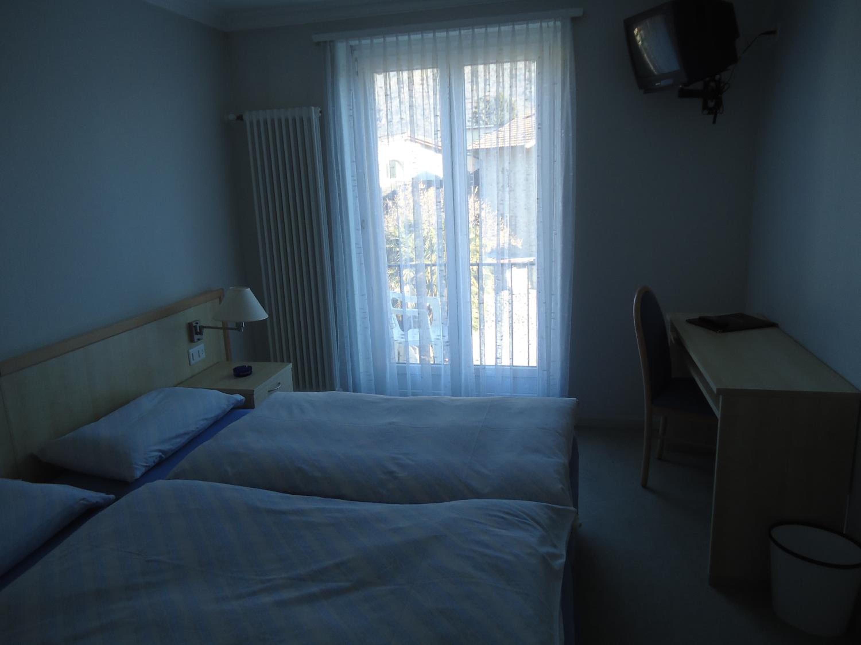 Double Room - Photo 9