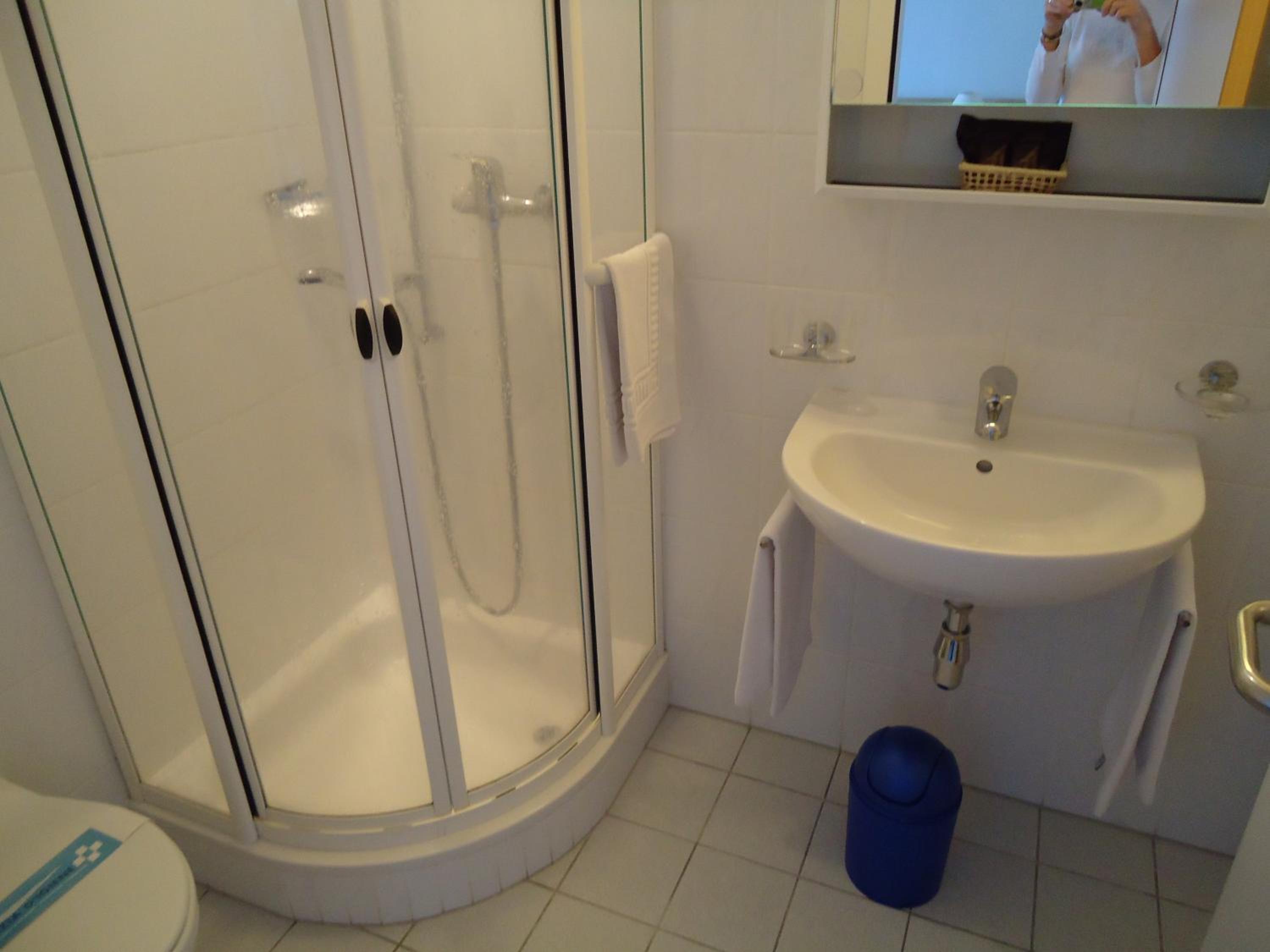 Double Room - Photo 10