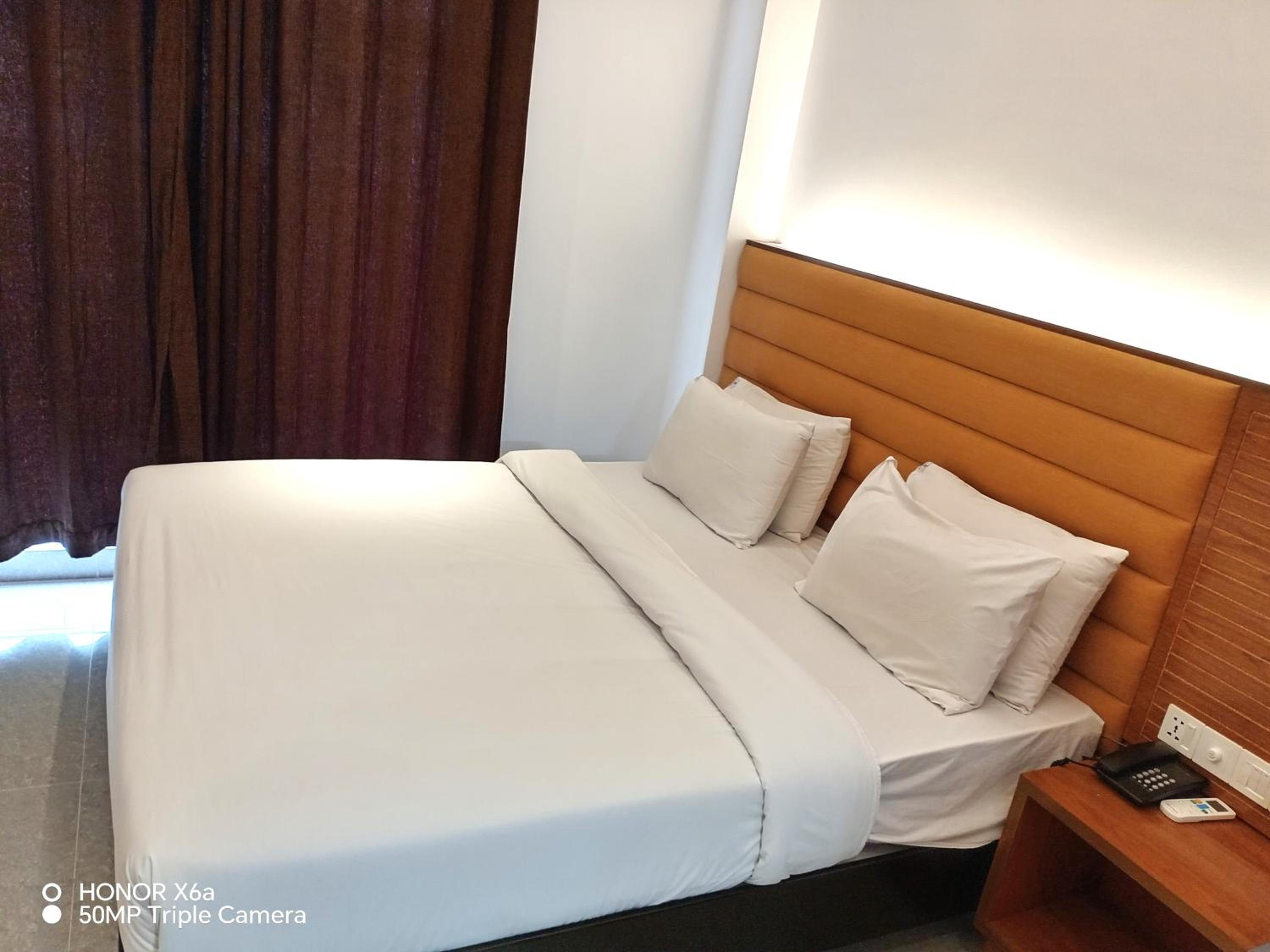Family Two-Bedroom Apartment With View photo 3