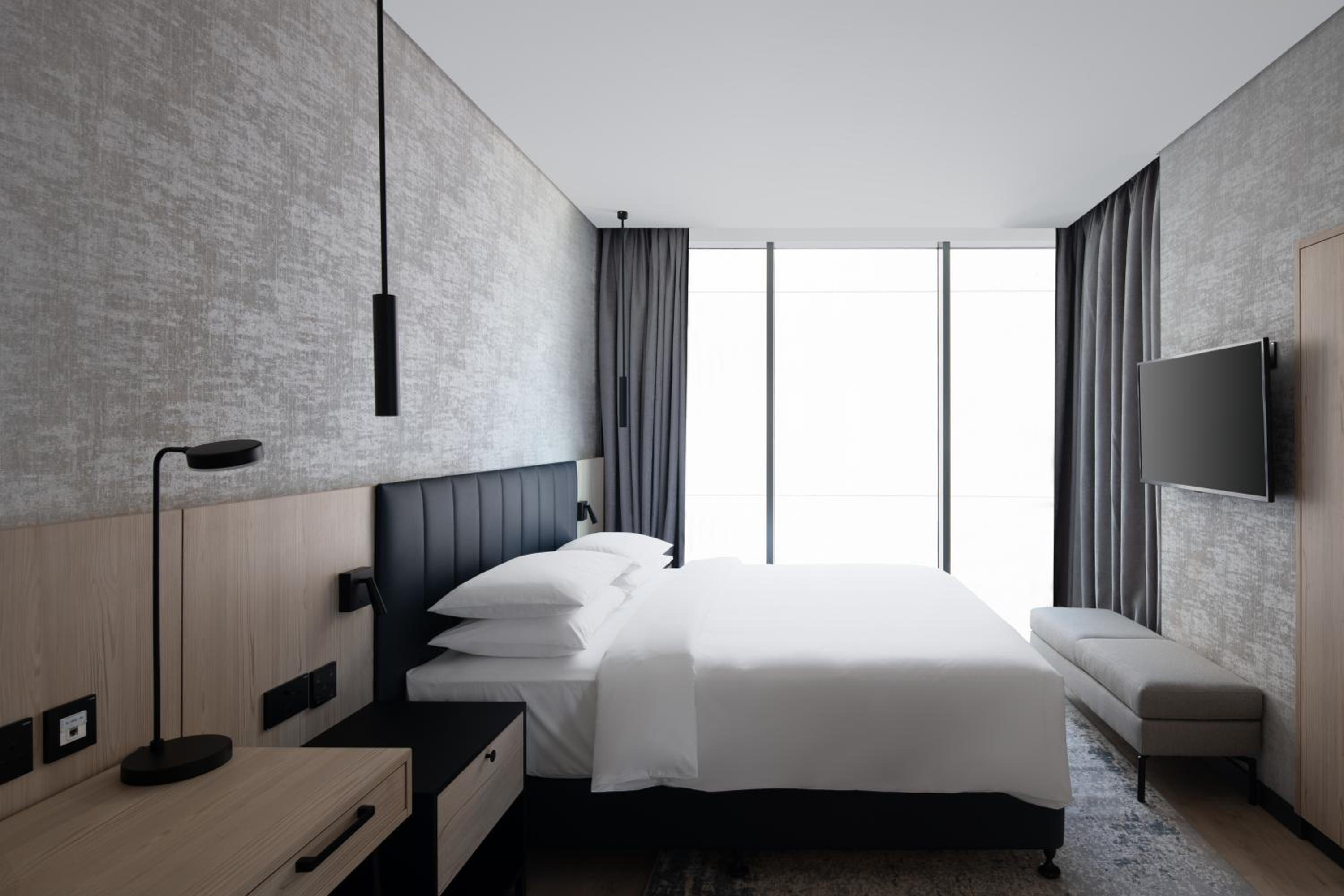 Junior Suite - City View - Photo 3