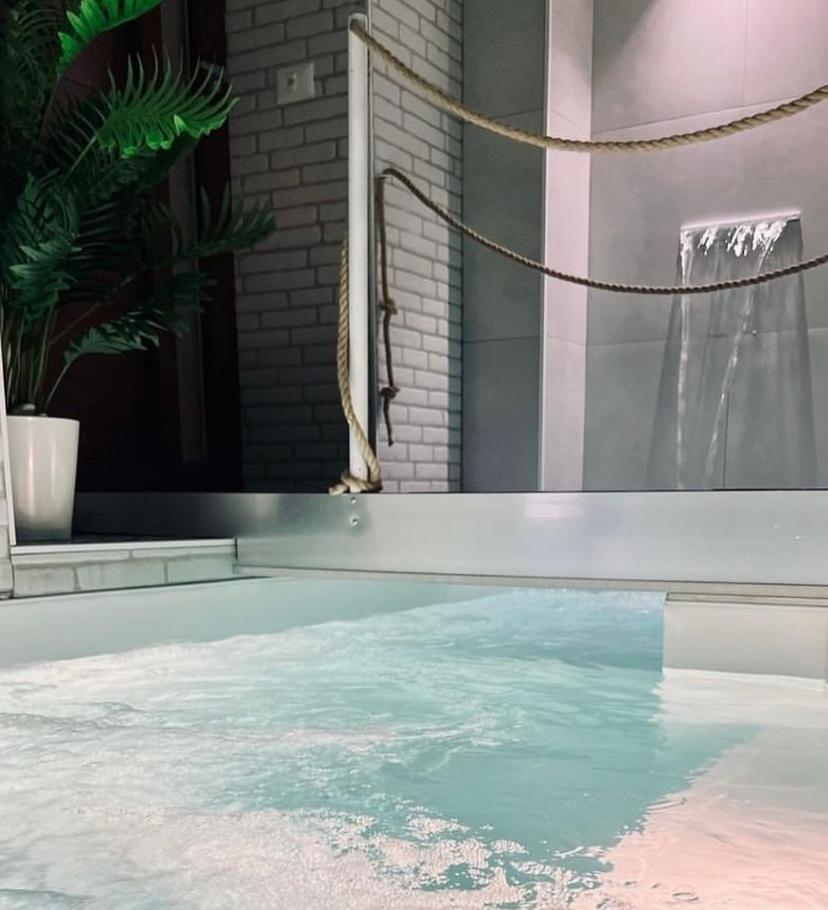 Queen Room with Spa Bath photo 3