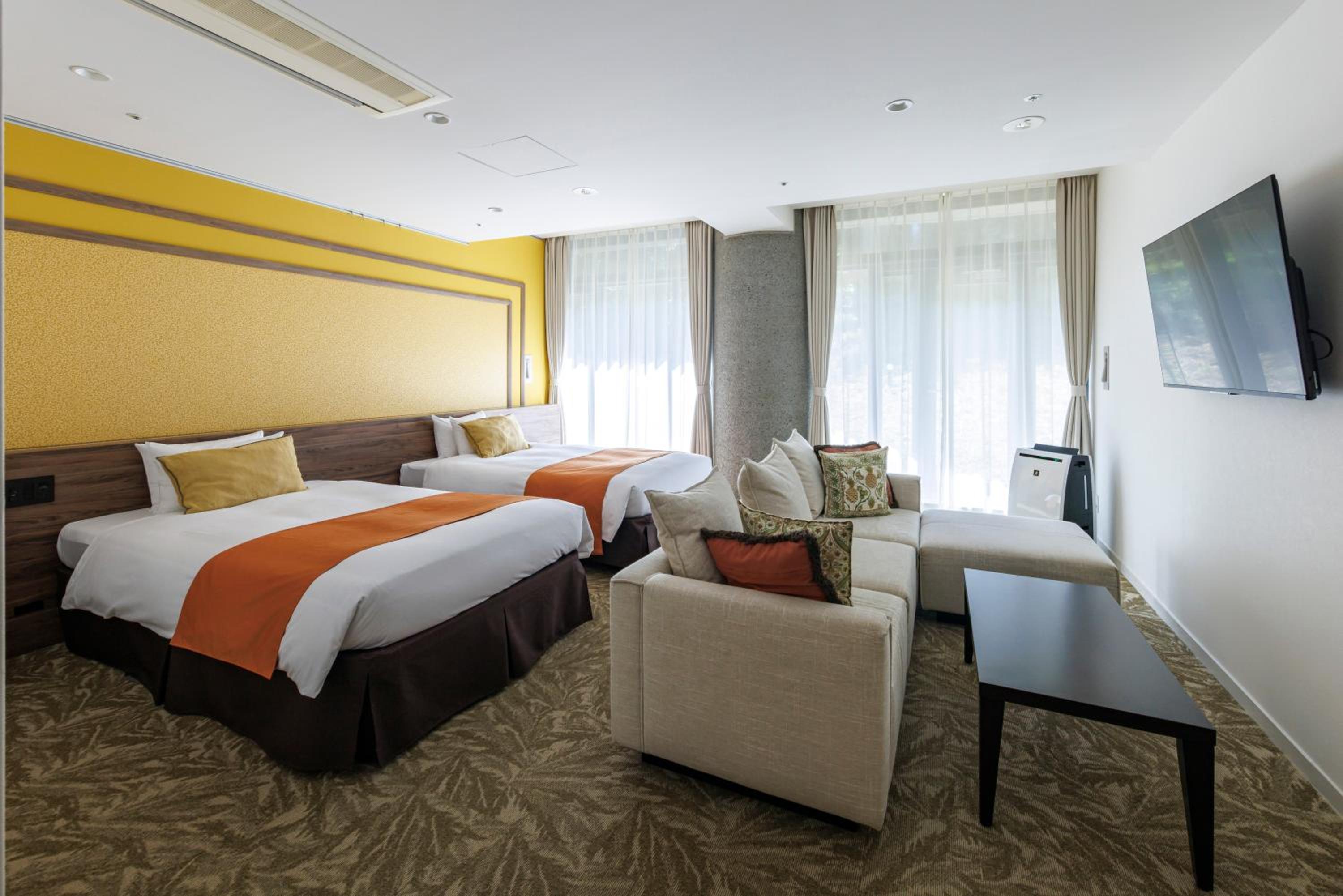Deluxe Twin Room A
