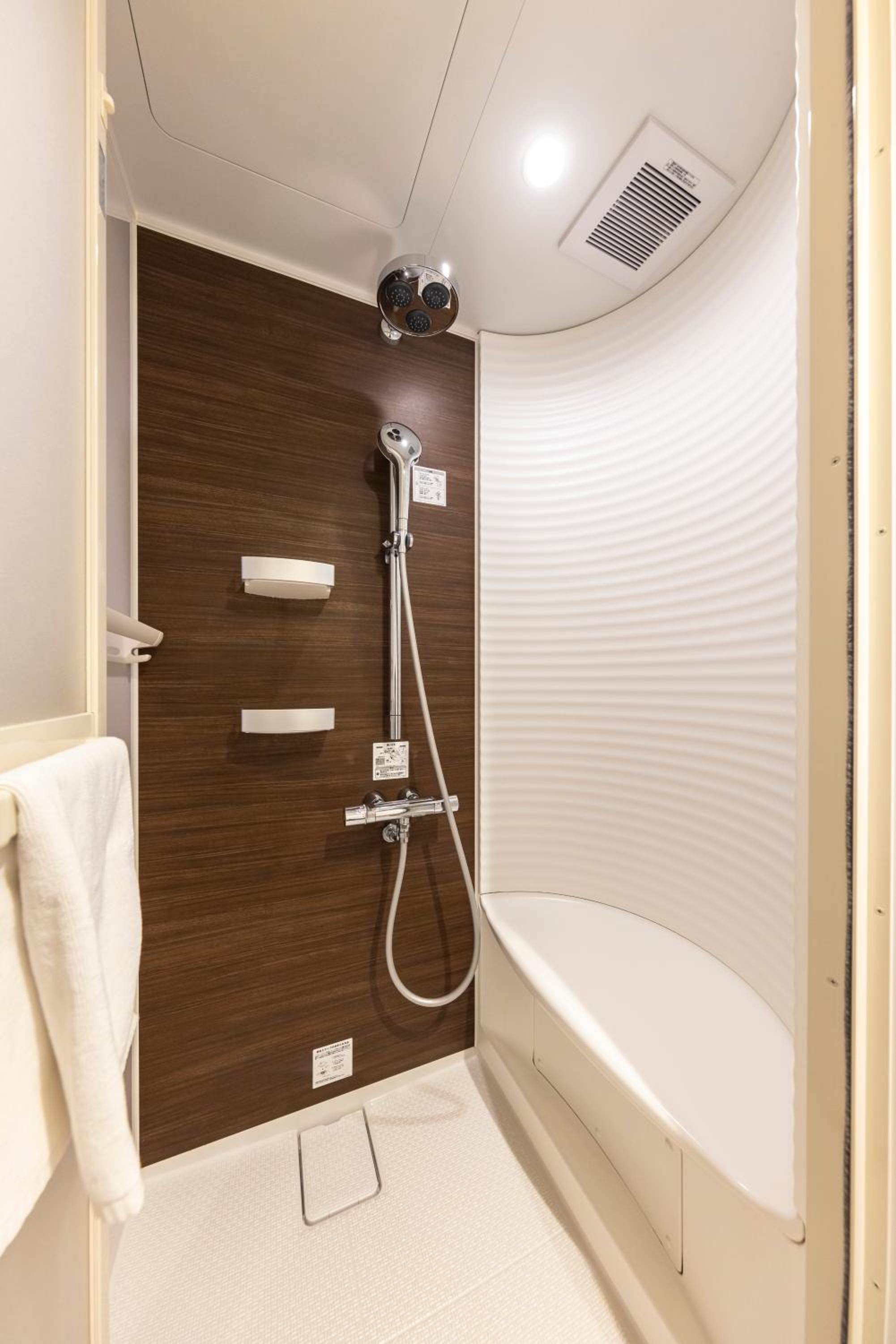 Deluxe Twin Room A