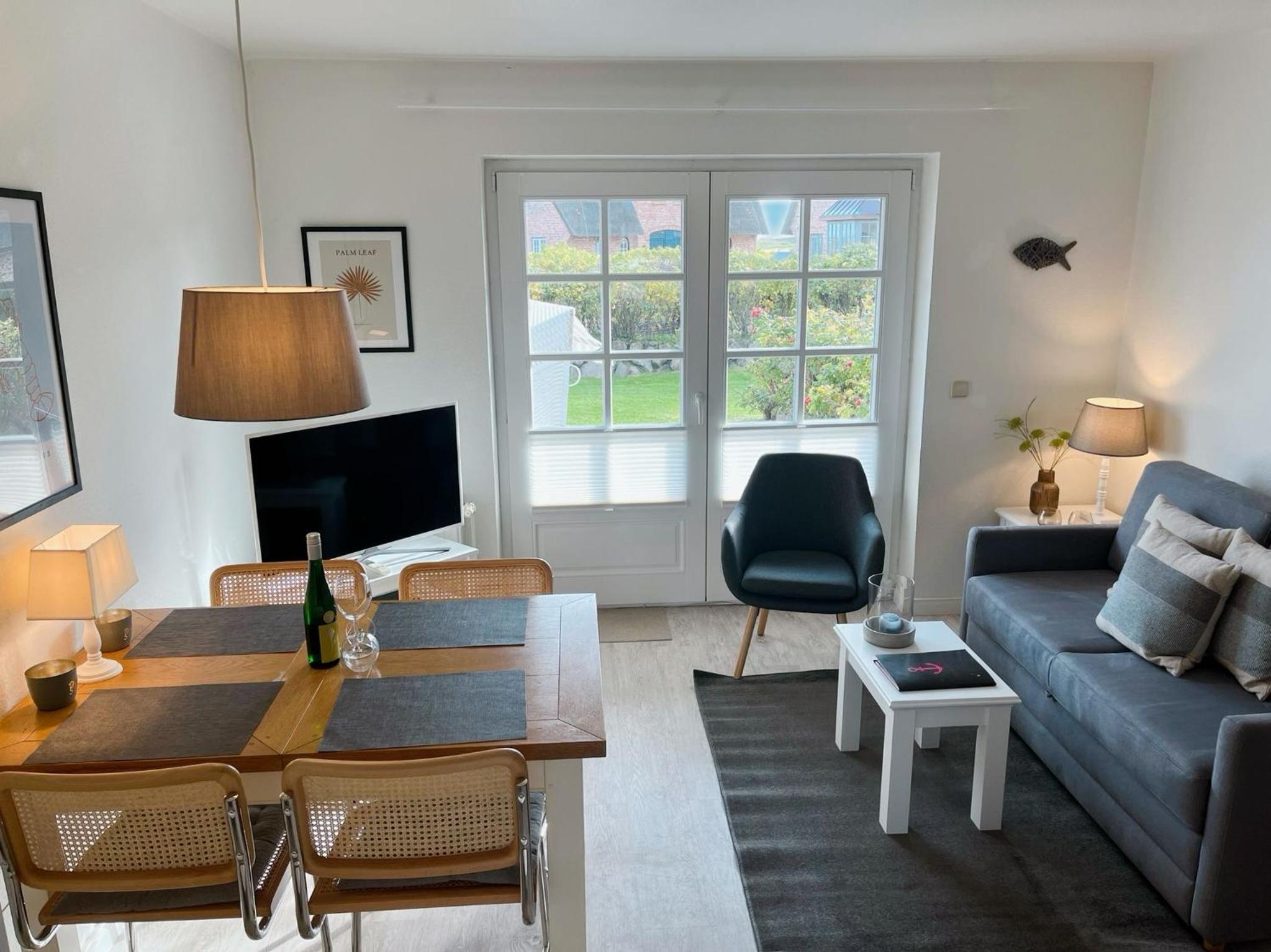 Apartment with Sea View photo 1